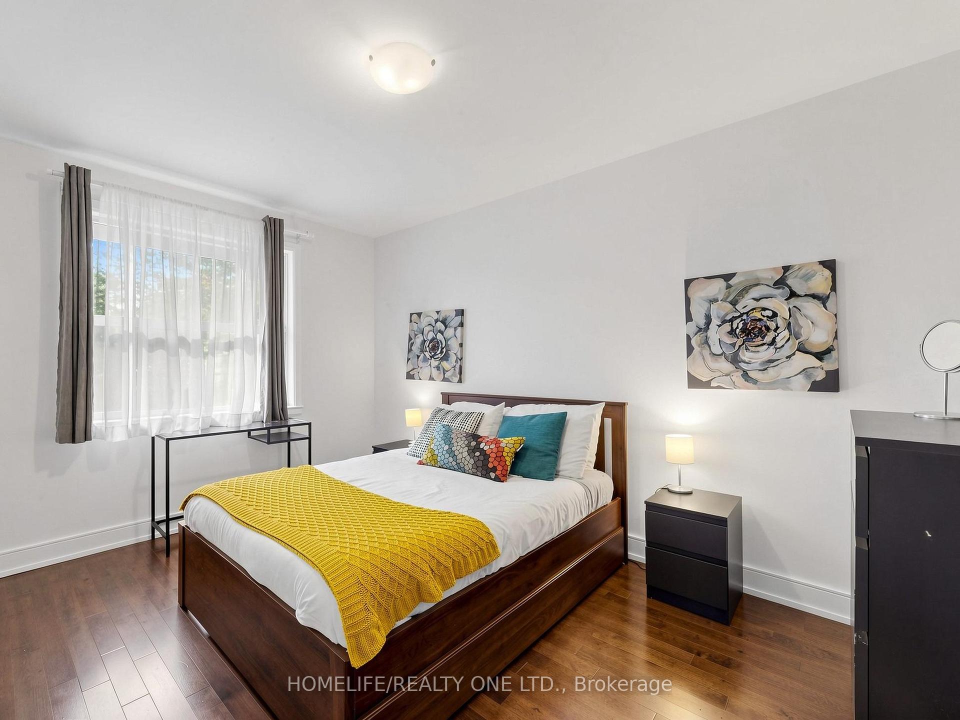 Photo 22 of 168 Wincott Drive, Etobicoke, Willowridge-Martingrove-Richview — HOMEH