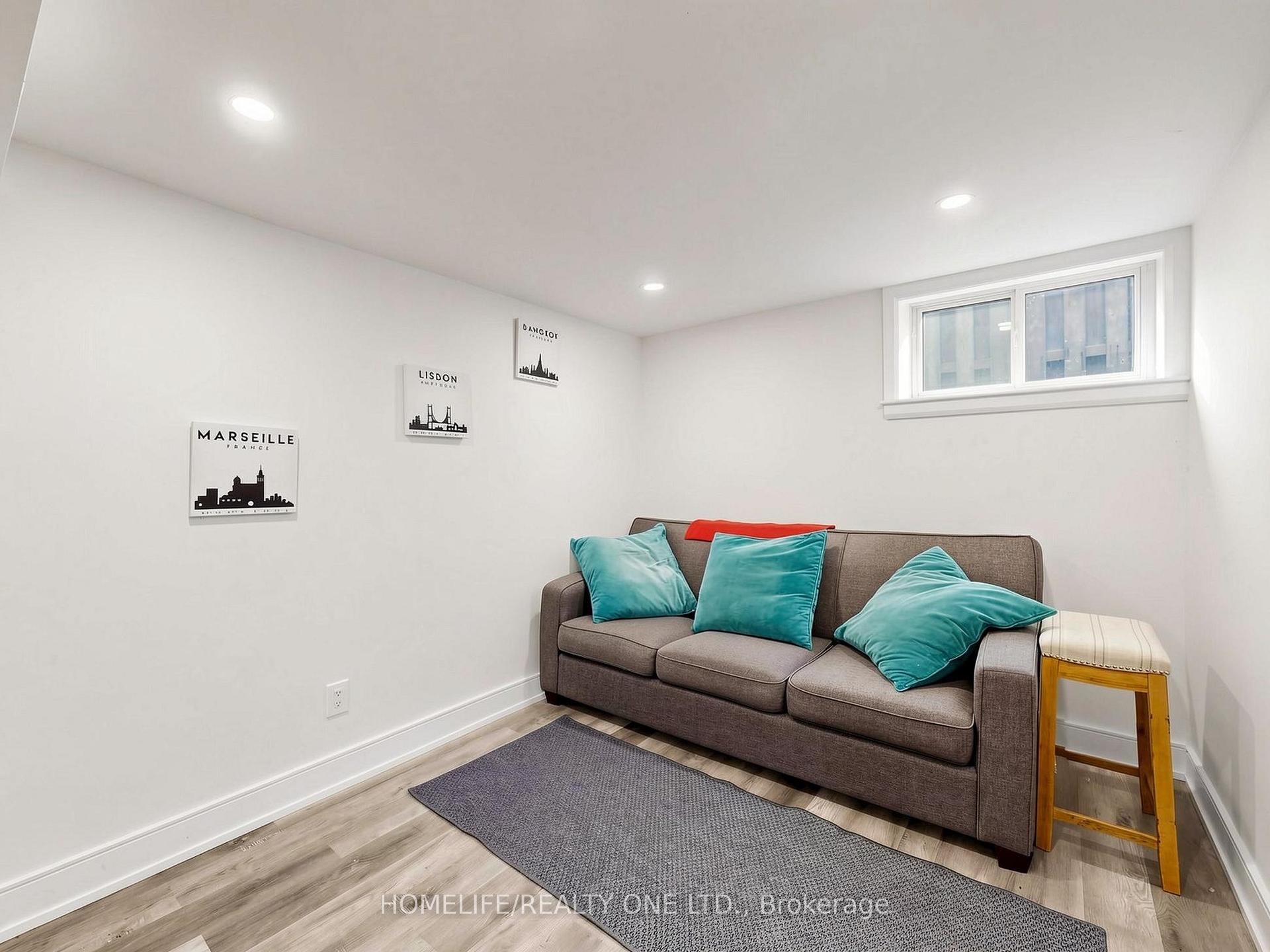Photo 34 of 168 Wincott Drive, Etobicoke, Willowridge-Martingrove-Richview — HOMEH