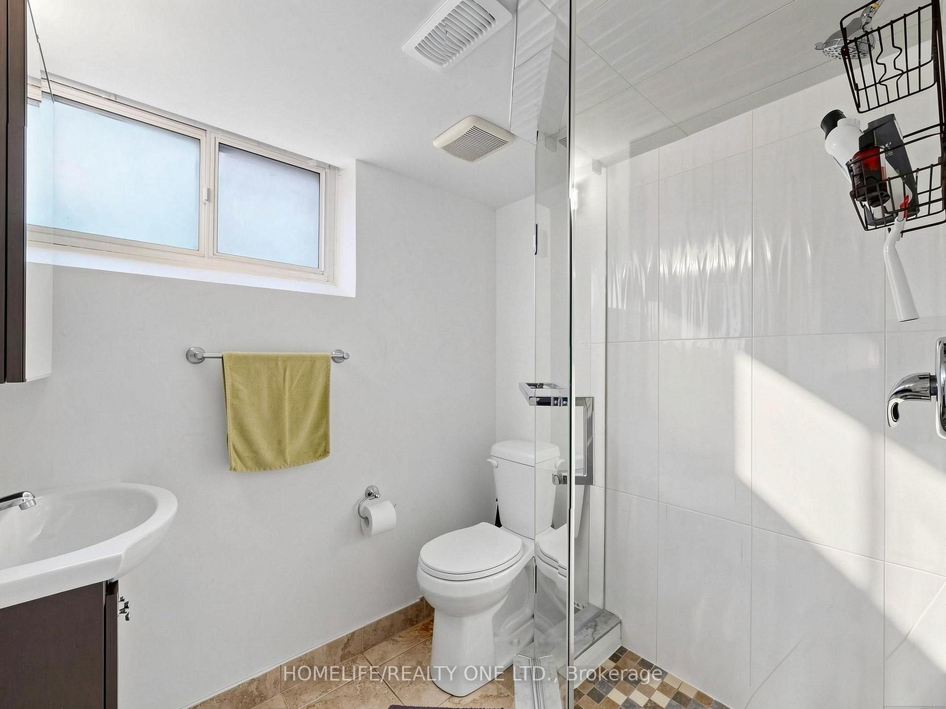 Photo 41 of 168 Wincott Drive, Etobicoke, Willowridge-Martingrove-Richview — HOMEH