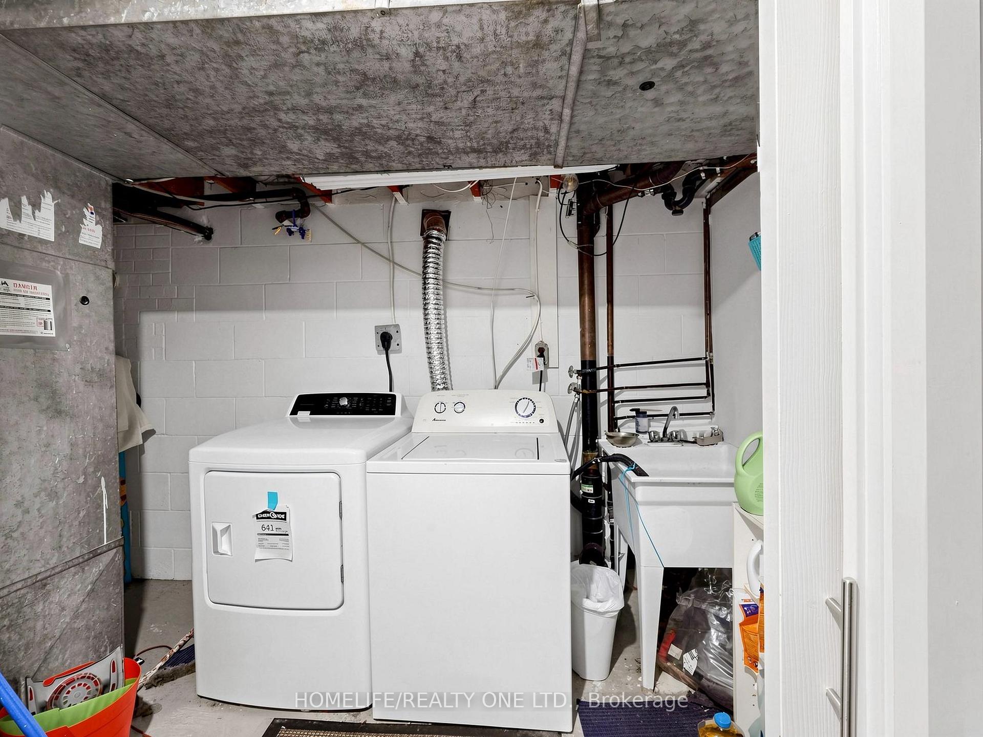 Photo 42 of 168 Wincott Drive, Etobicoke, Willowridge-Martingrove-Richview — HOMEH