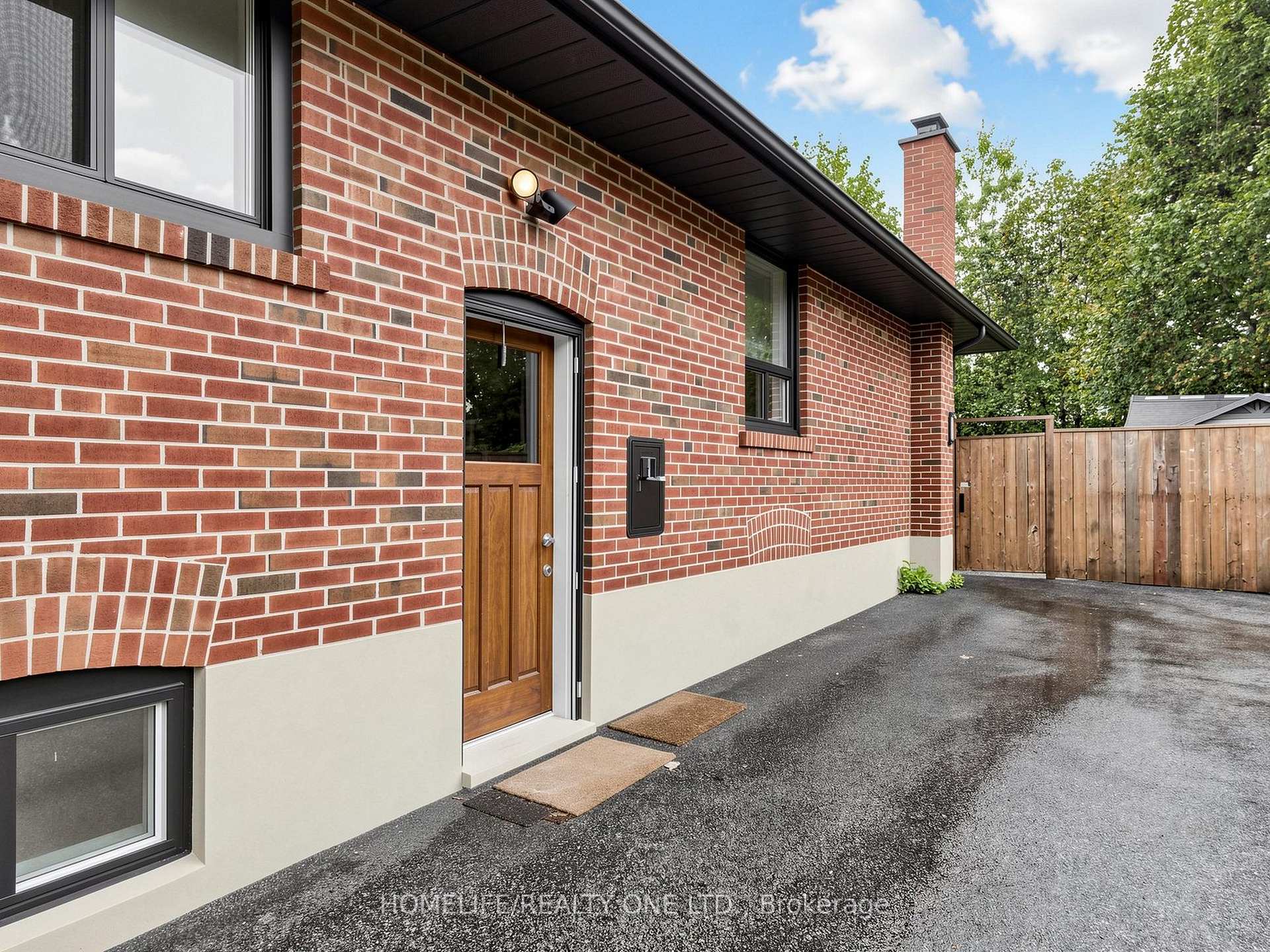 Photo 47 of 168 Wincott Drive, Etobicoke, Willowridge-Martingrove-Richview — HOMEH