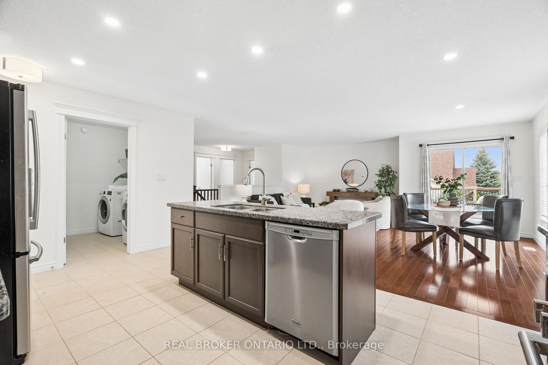 Photo 10 of 236 Ridge Top Crescent, Guelph/Eramosa, Rockwood — HOMEH