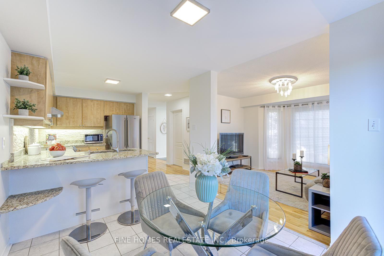 Photo 13 of 42 Alameda Circle, Vaughan, Beverley Glen — HOMEH