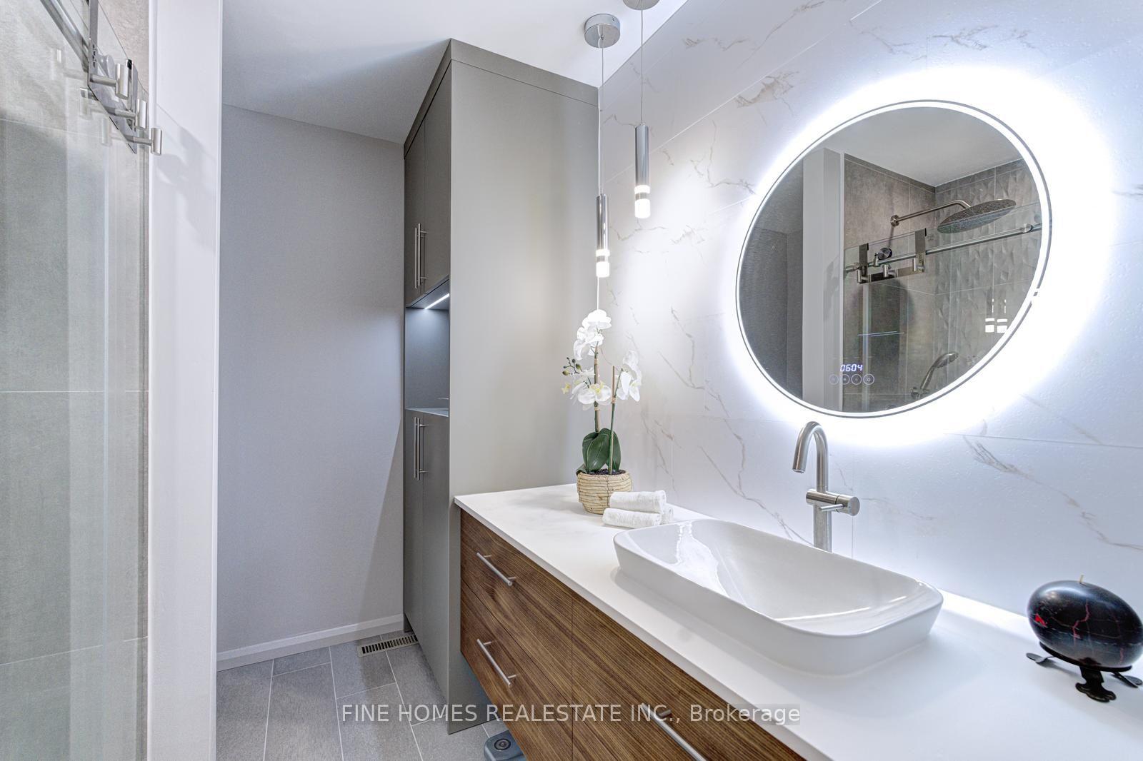 Photo 23 of 42 Alameda Circle, Vaughan, Beverley Glen — HOMEH