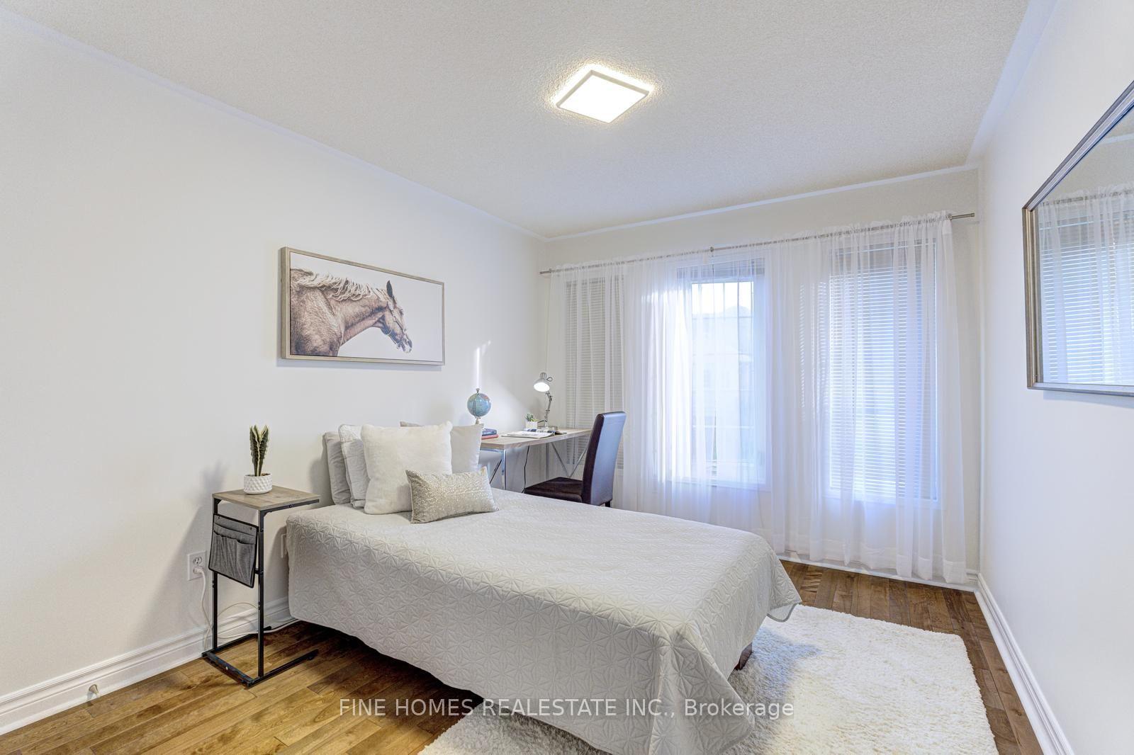 Photo 24 of 42 Alameda Circle, Vaughan, Beverley Glen — HOMEH