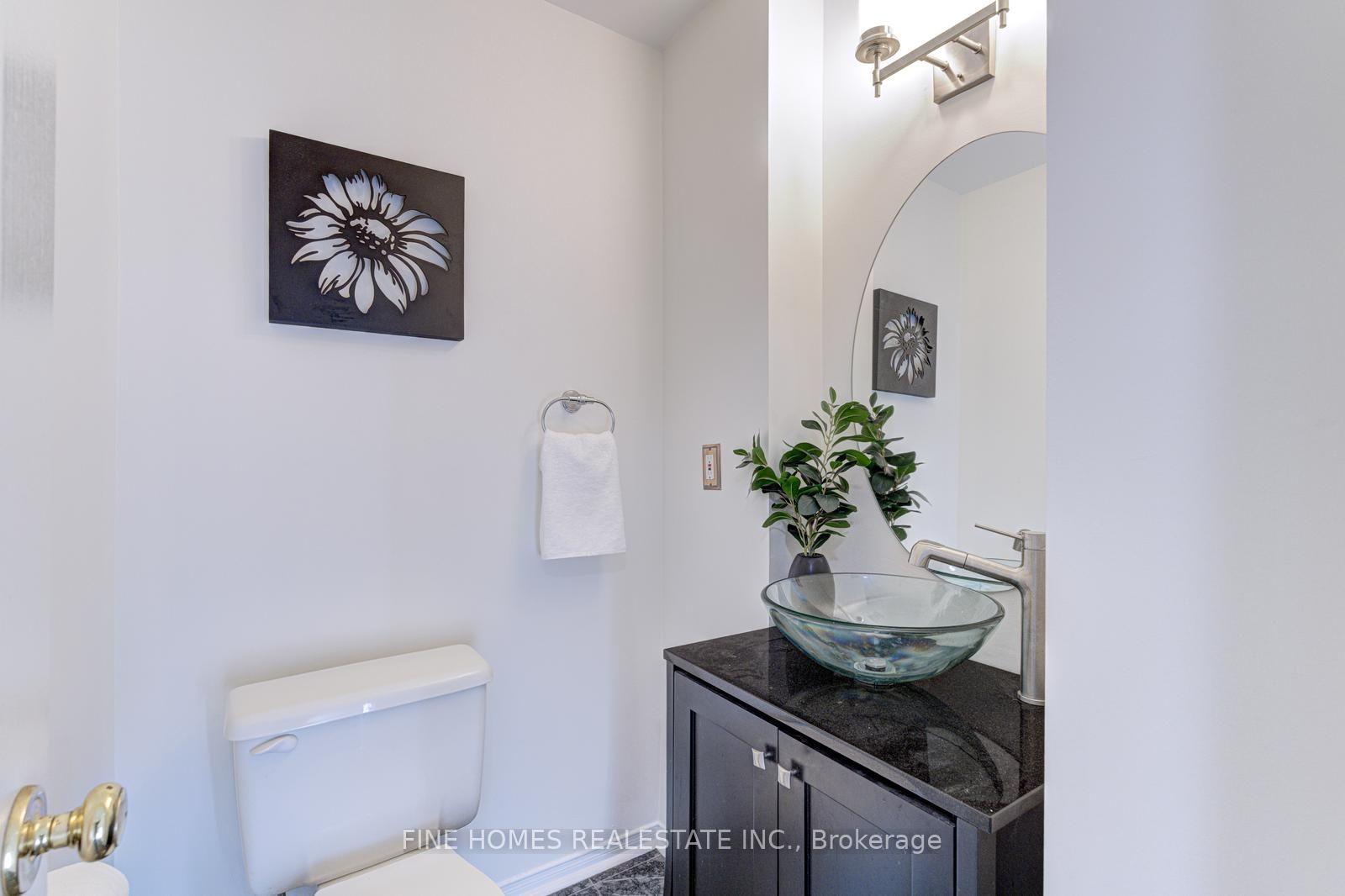 Photo 30 of 42 Alameda Circle, Vaughan, Beverley Glen — HOMEH