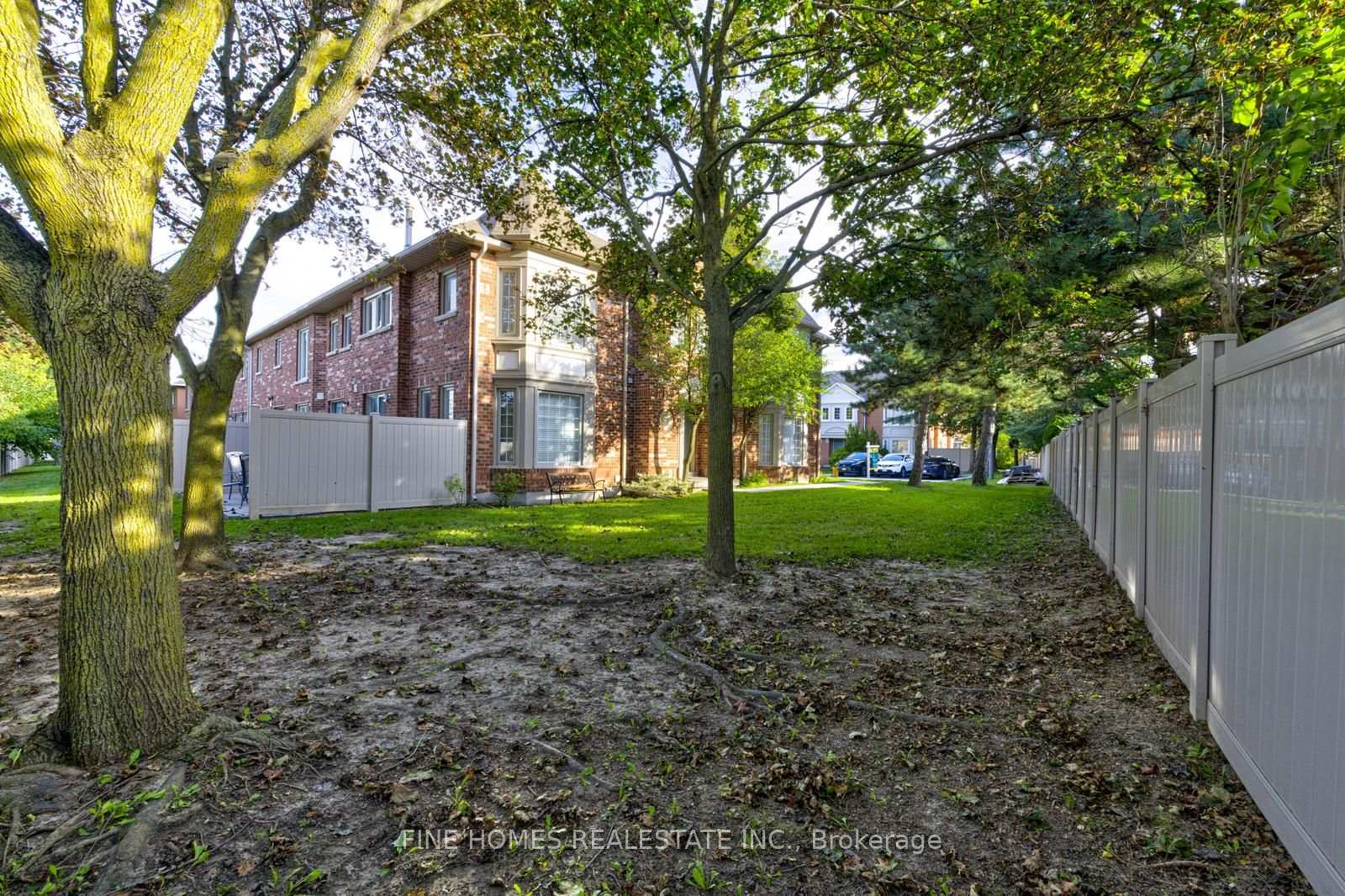 Photo 35 of 42 Alameda Circle, Vaughan, Beverley Glen — HOMEH