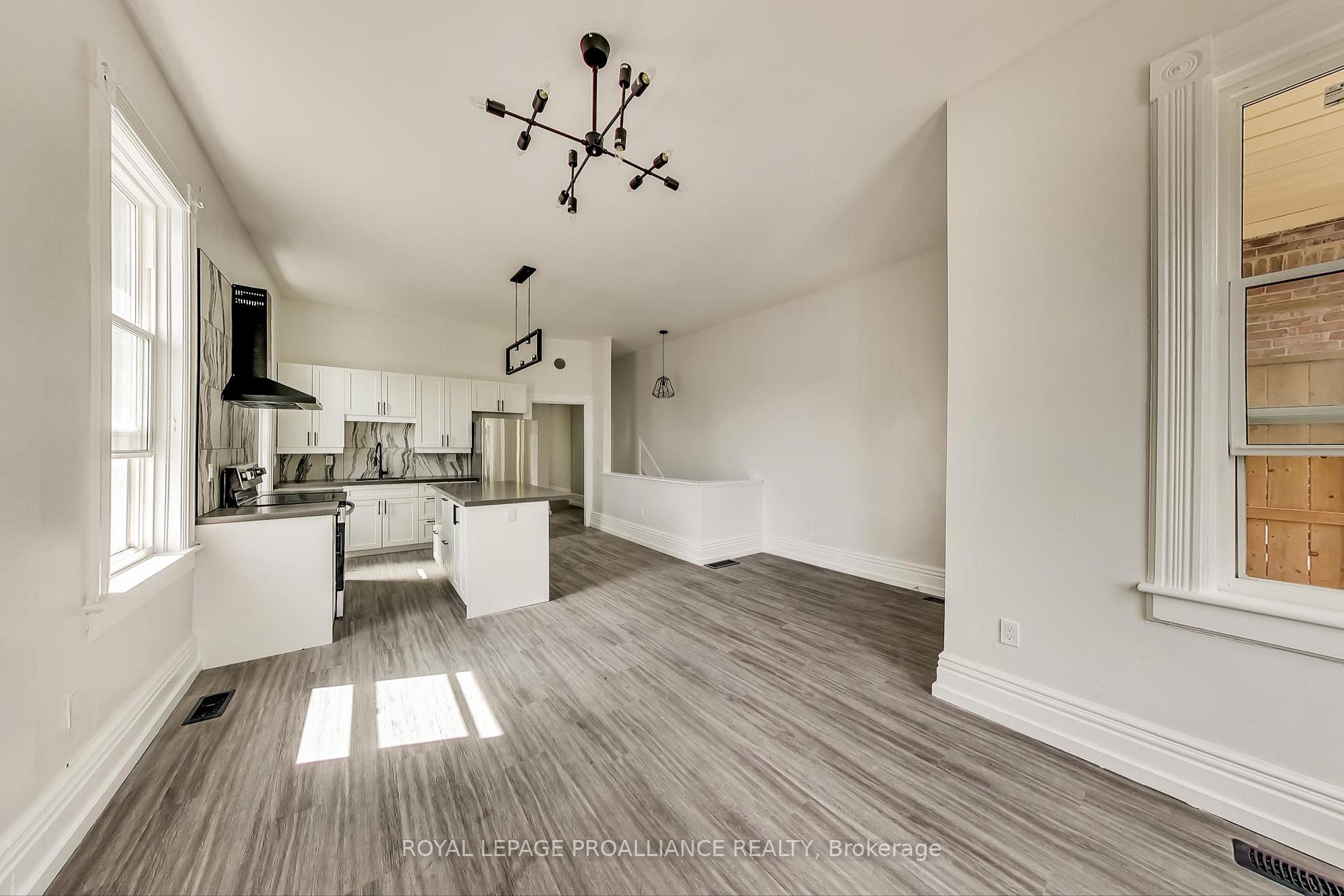 Photo 6 of Unit # 2, 613 Union Street, Peterborough, Town Ward 3 — HOMEH
