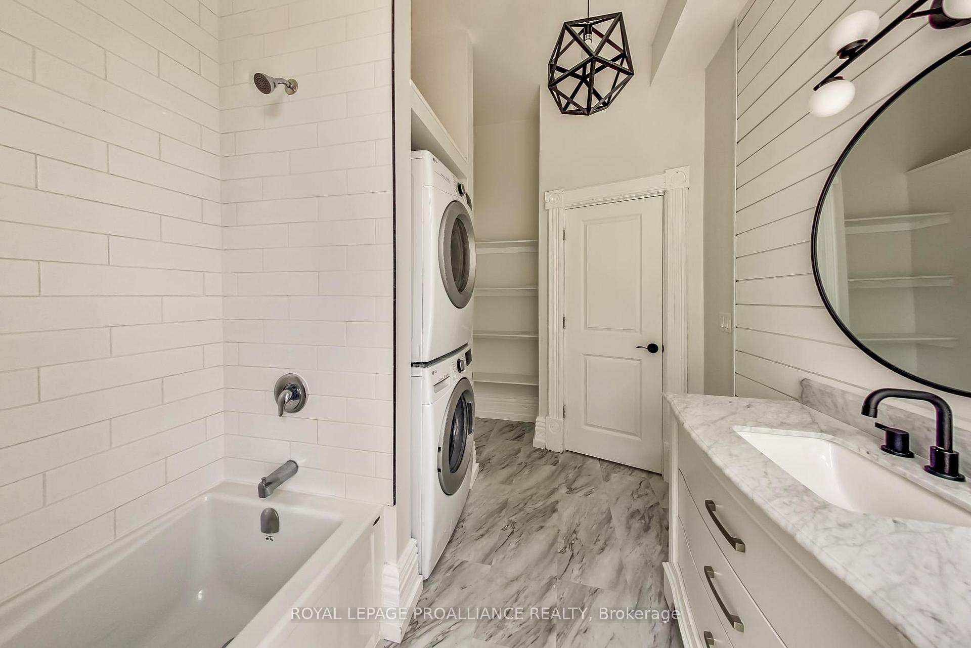 Photo 18 of Unit # 2, 613 Union Street, Peterborough, Town Ward 3 — HOMEH