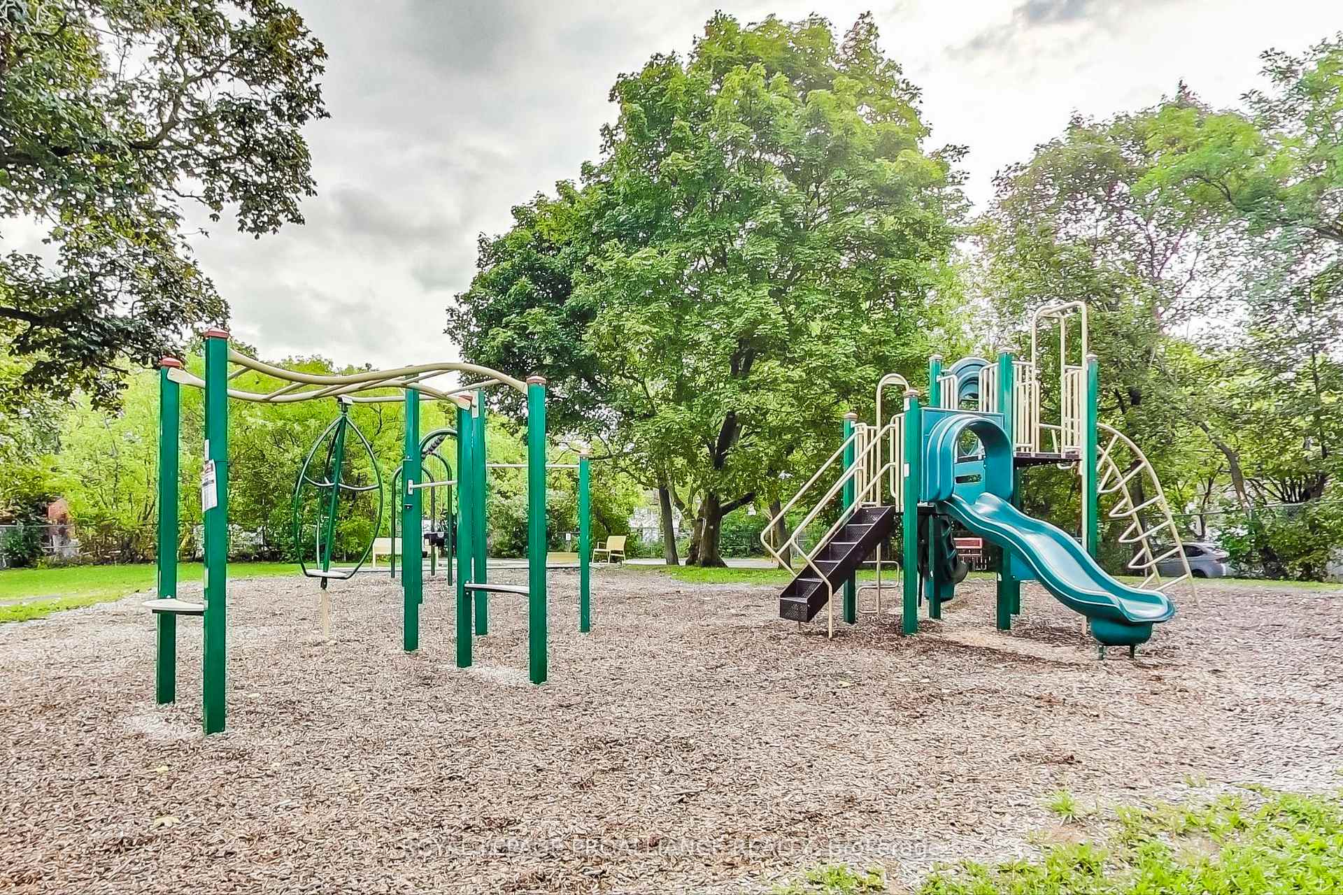 Photo 23 of Unit # 2, 613 Union Street, Peterborough, Town Ward 3 — HOMEH
