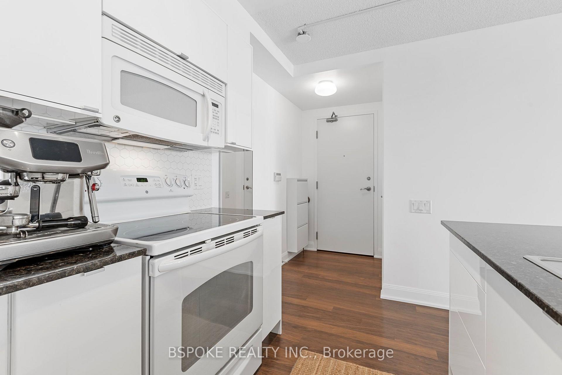 Photo 10 of Unit 3012, 2191 Yonge Street, Toronto, Mount Pleasant West — HOMEH