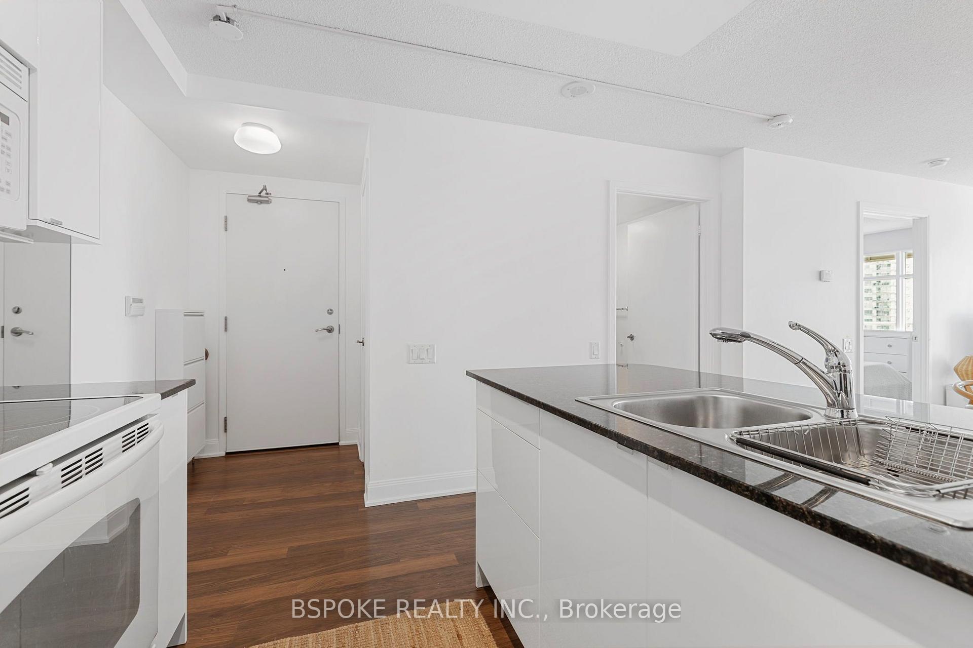 Photo 13 of Unit 3012, 2191 Yonge Street, Toronto, Mount Pleasant West — HOMEH