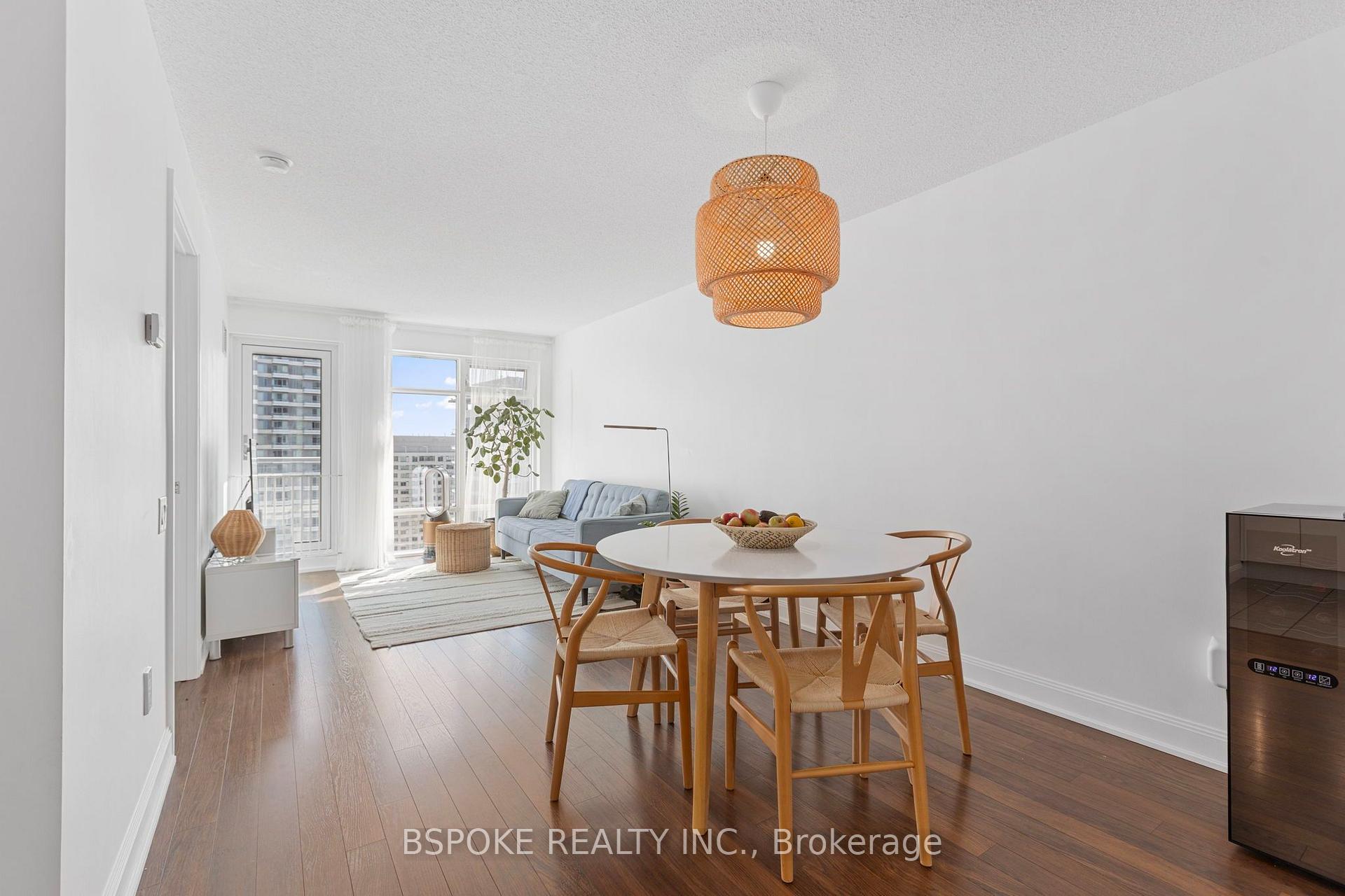 Photo 3 of Unit 3012, 2191 Yonge Street, Toronto, Mount Pleasant West — HOMEH