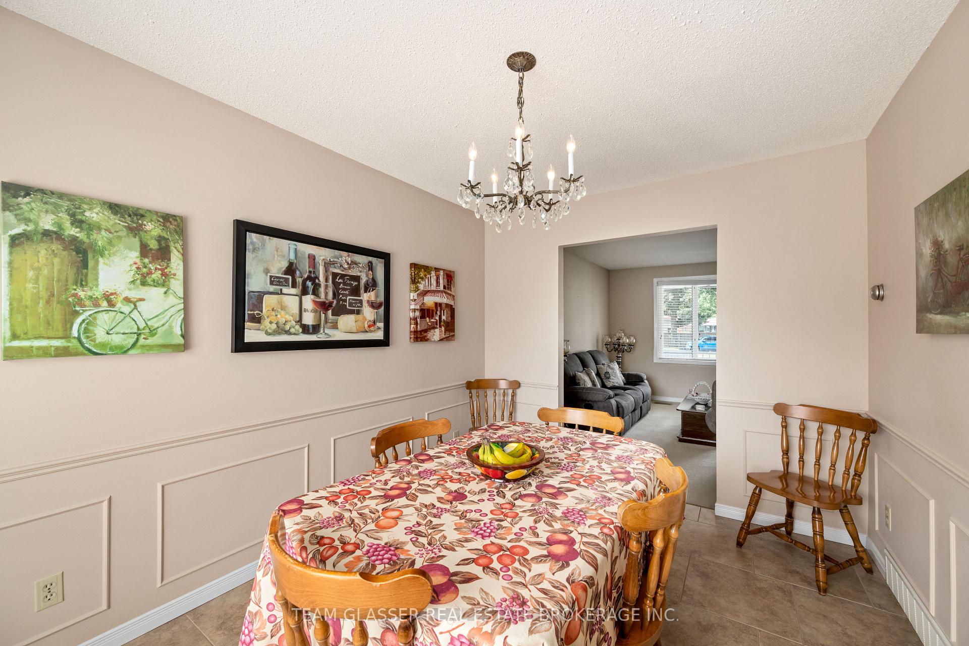 Photo 14 of 288 Fairhaven Circle, London, East O — HOMEH