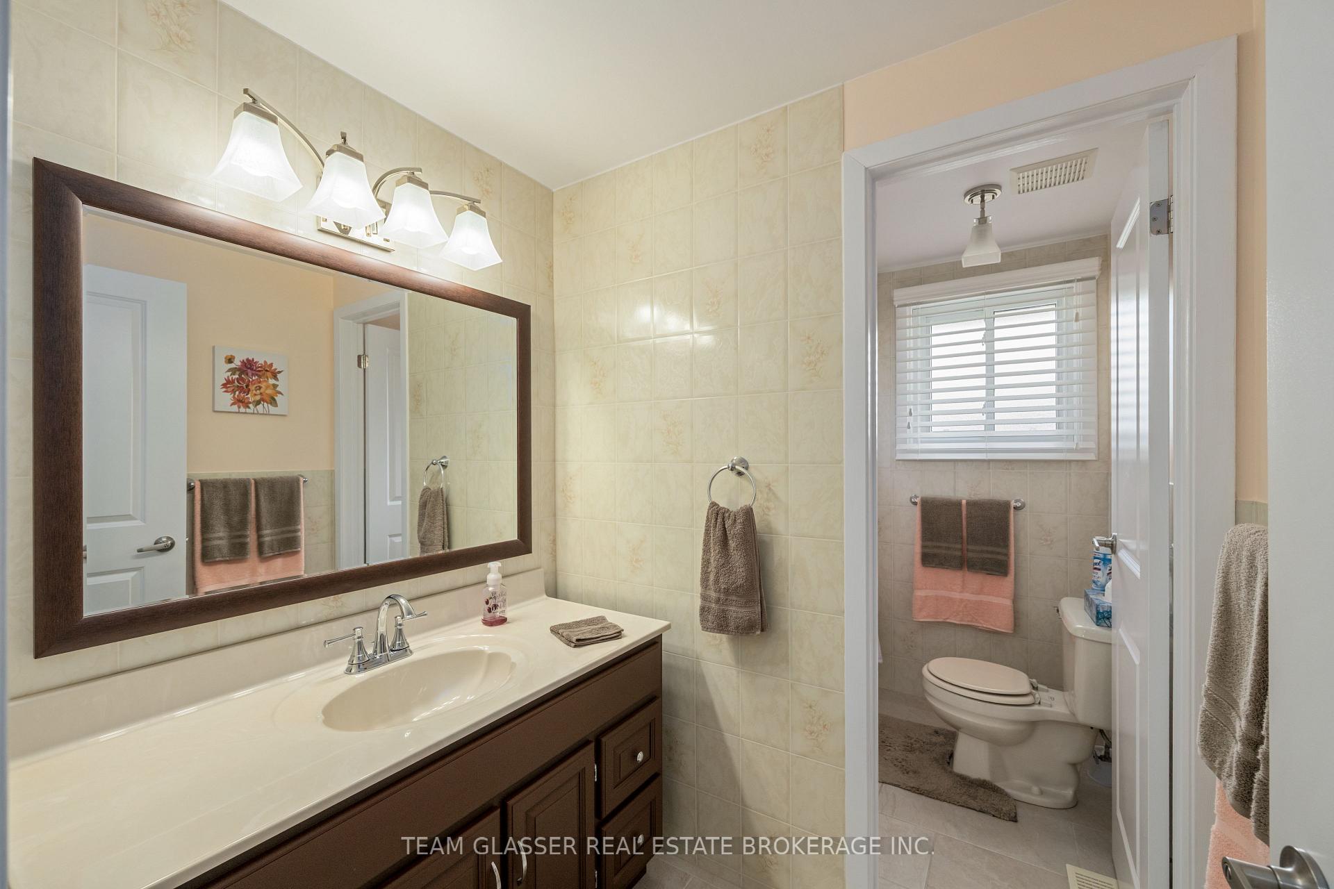Photo 17 of 288 Fairhaven Circle, London, East O — HOMEH