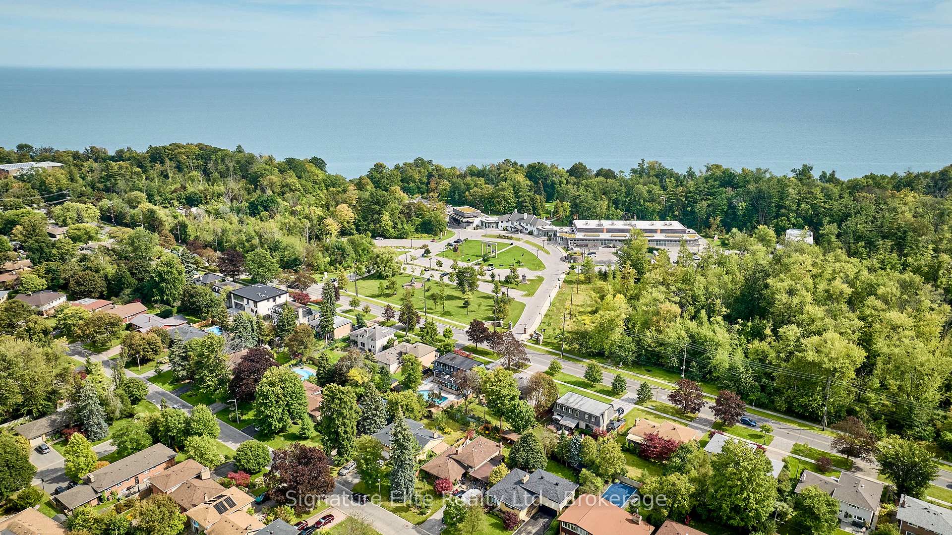 Photo 45 of 48 Toynbee Trail, Scarborough, Guildwood — HOMEH