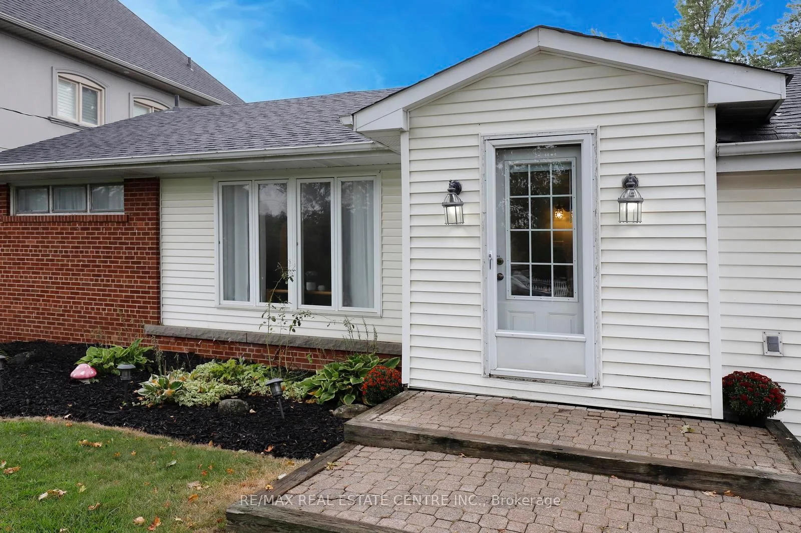 Photo 2 of 354 Martin Street SE, Milton, Old Milton — HOMEH