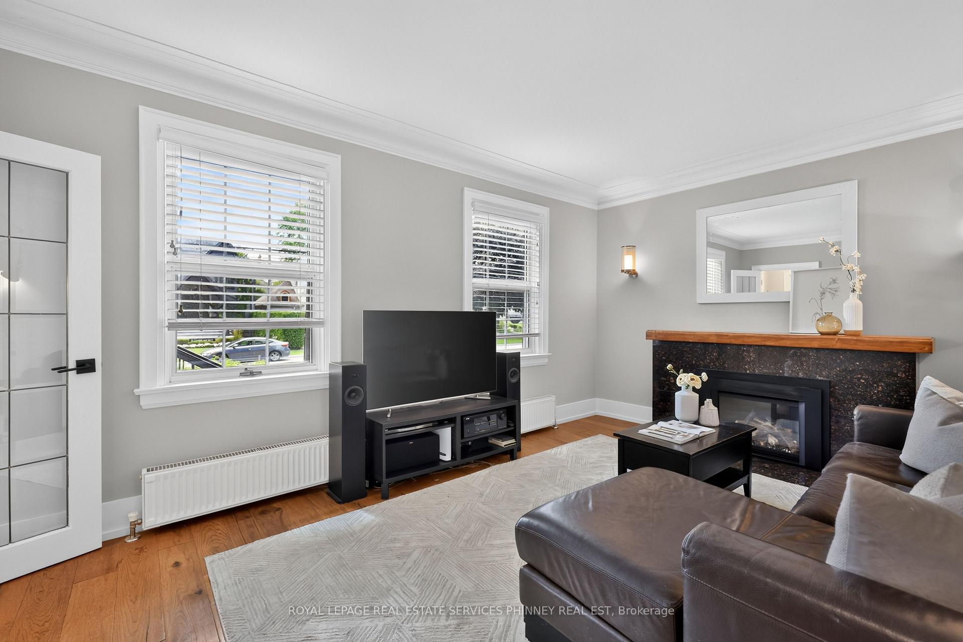 Photo 8 of 21 Cumberland Drive, Mississauga, Port Credit — HOMEH