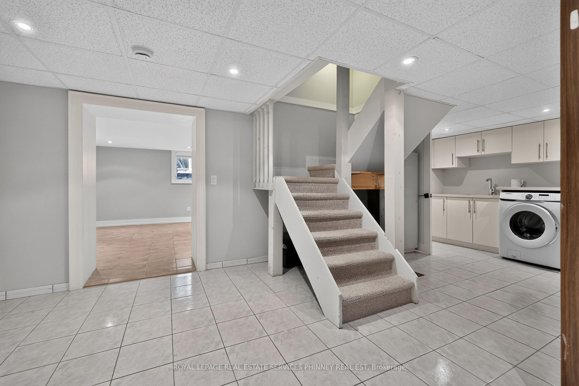 Photo 32 of 21 Cumberland Drive, Mississauga, Port Credit — HOMEH