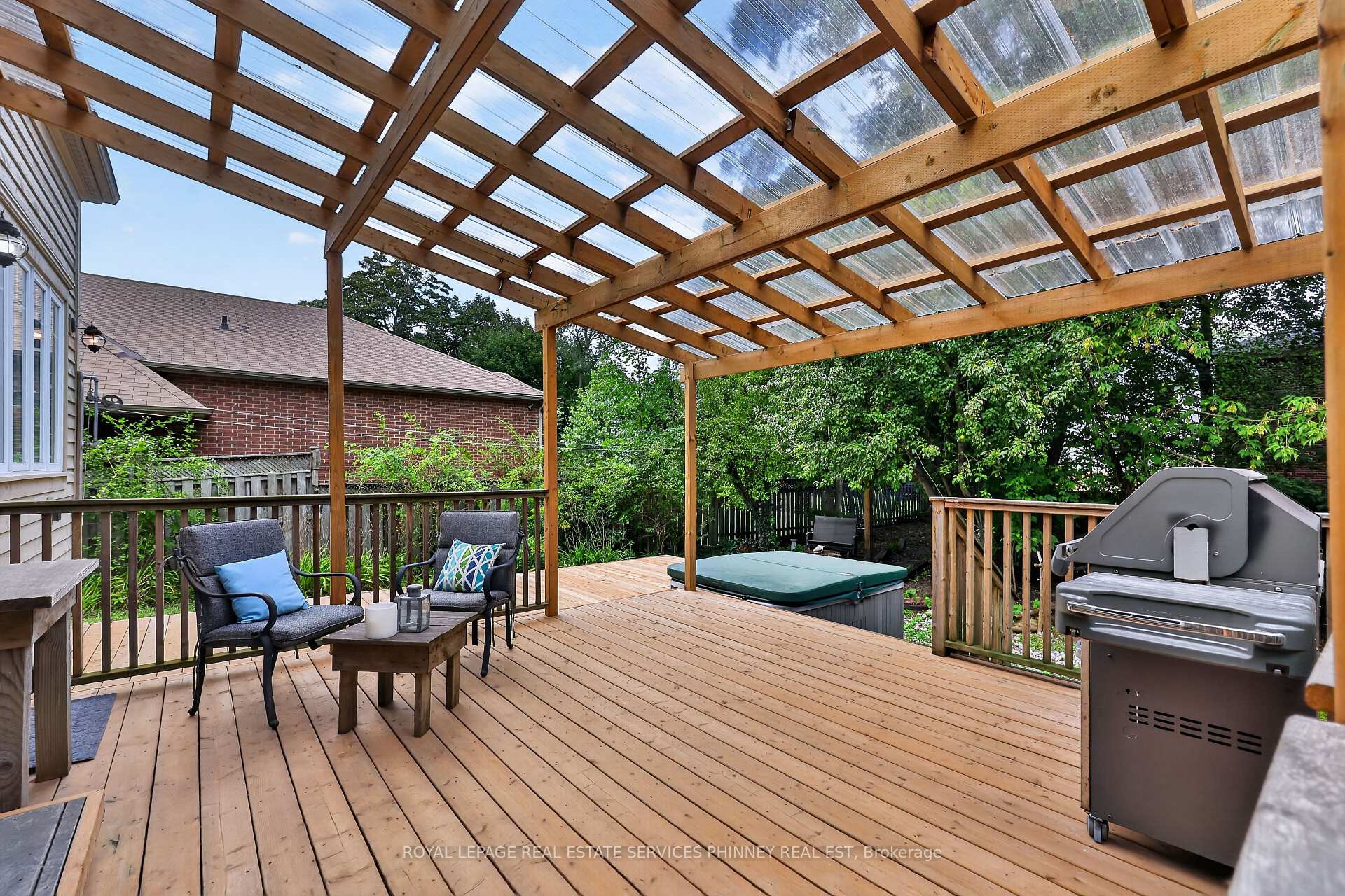 Photo 39 of 21 Cumberland Drive, Mississauga, Port Credit — HOMEH