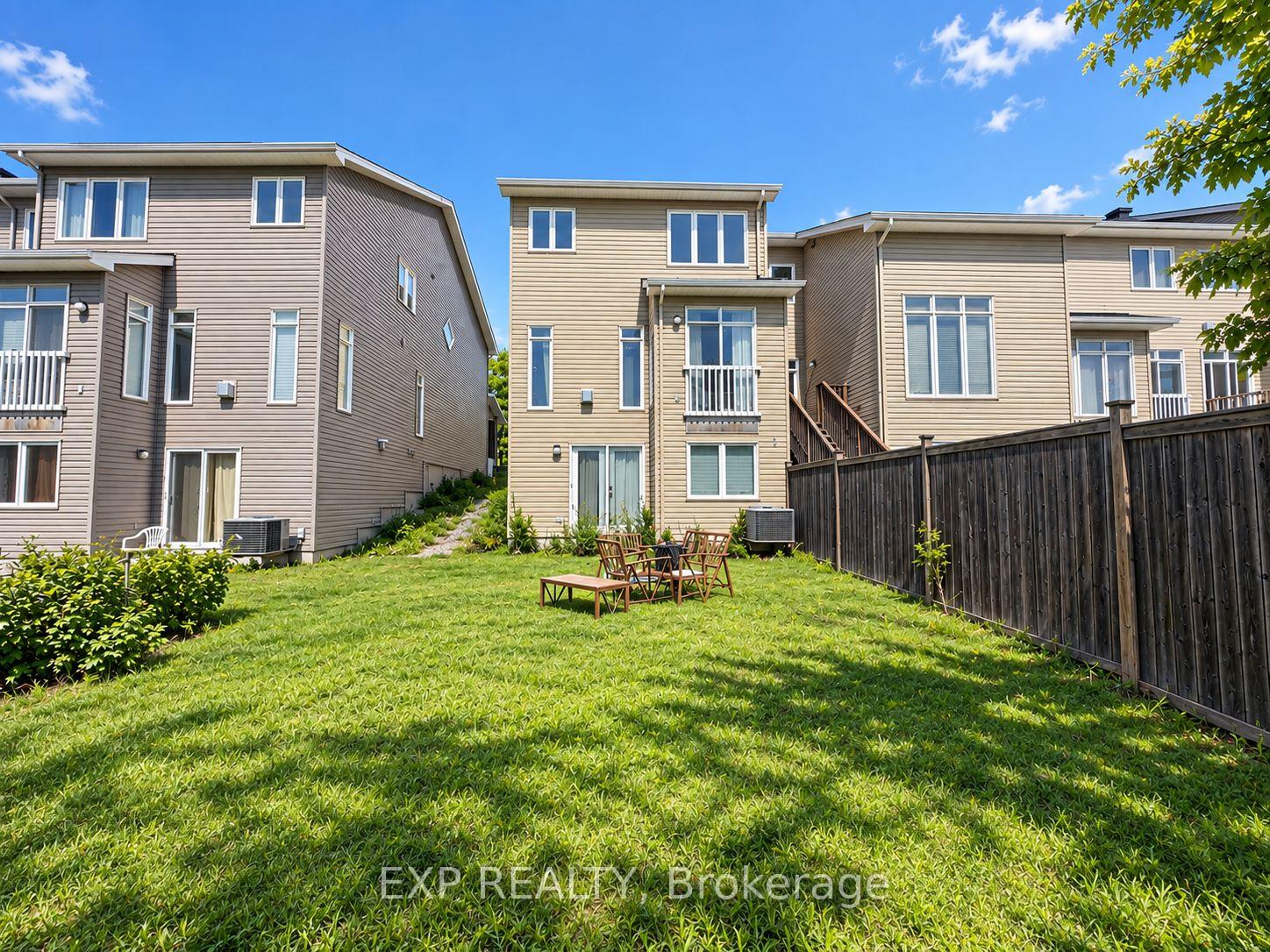 Photo 7 of 448 Foxhall Way, Ottawa, Kanata - Bridlewood — HOMEH