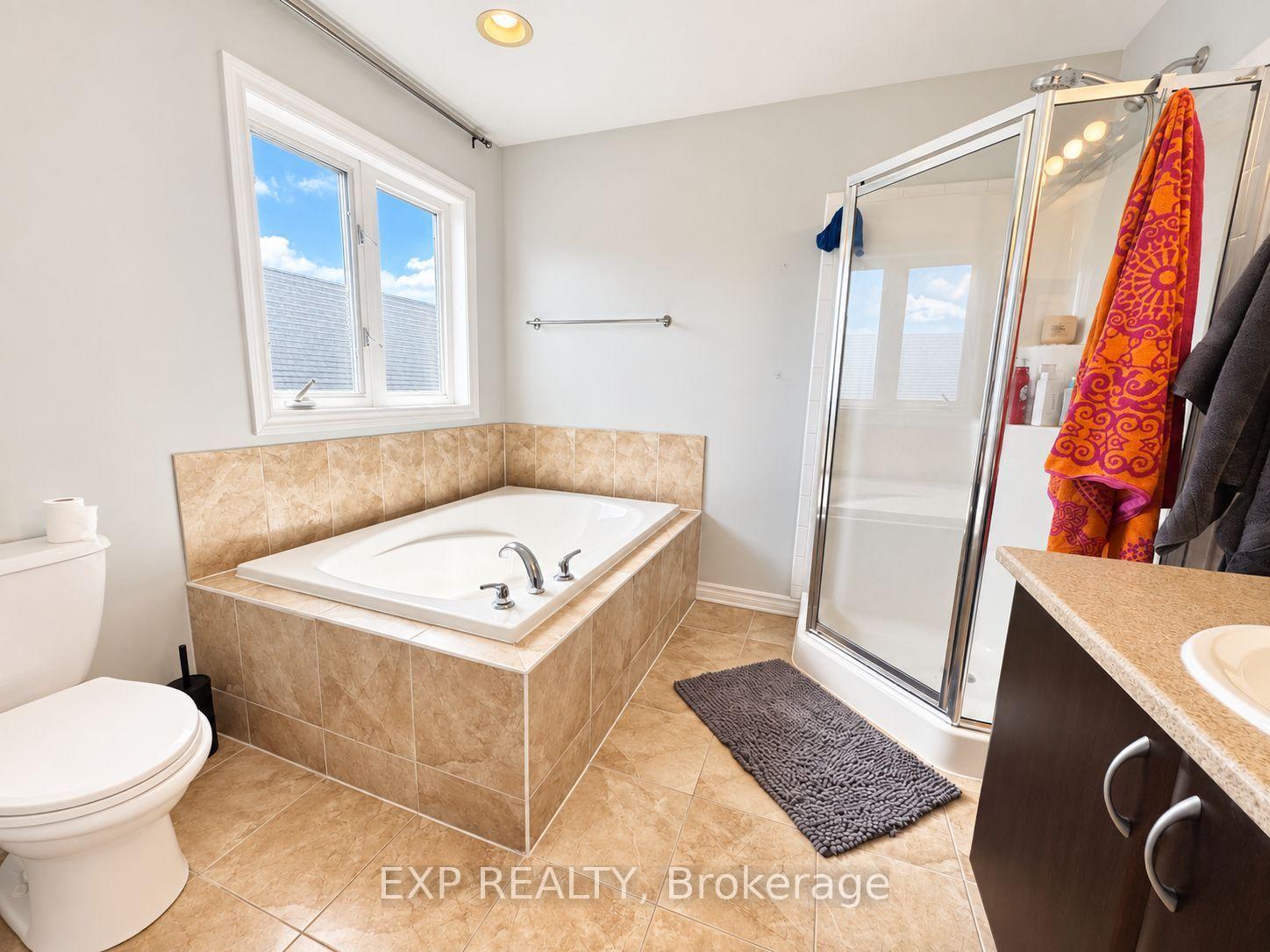 Photo 22 of 448 Foxhall Way, Ottawa, Kanata - Bridlewood — HOMEH