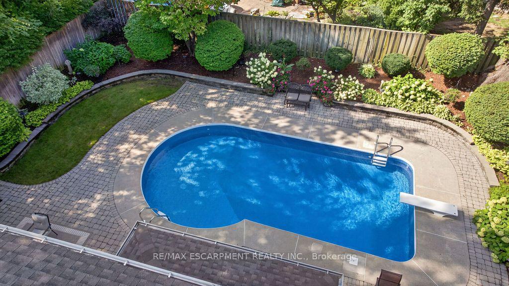 Photo 3 of 1470 Crescent Road, Mississauga, Lorne Park — HOMEH