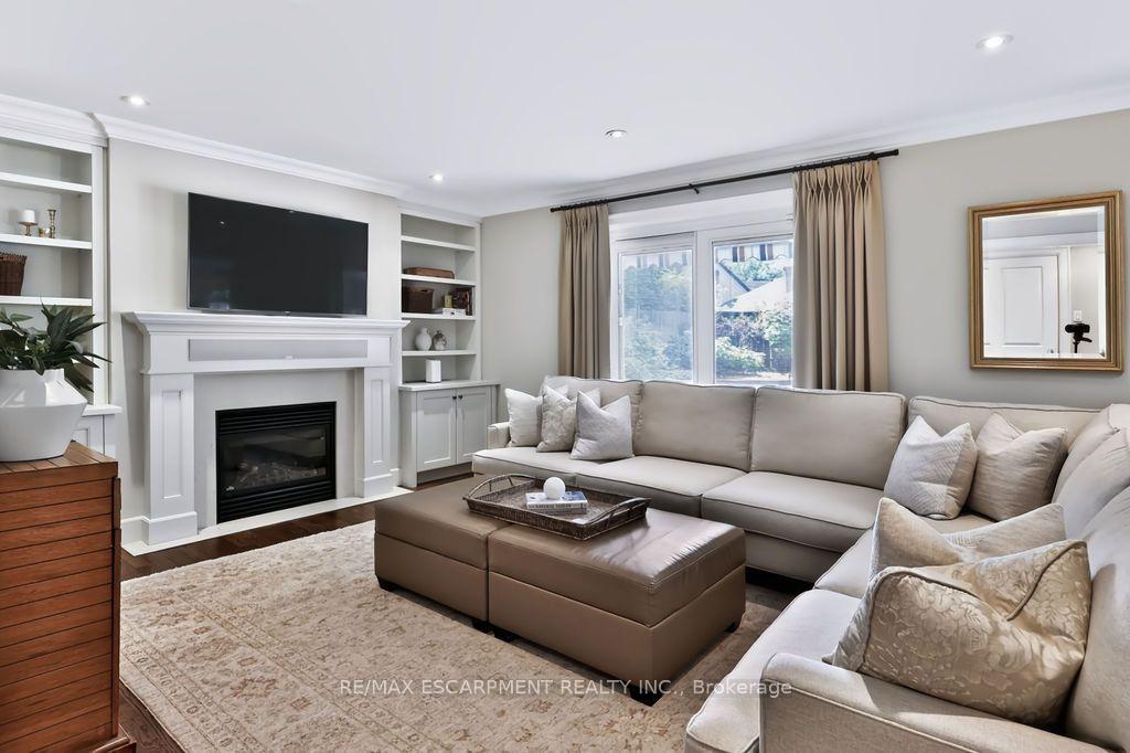 Photo 12 of 1470 Crescent Road, Mississauga, Lorne Park — HOMEH