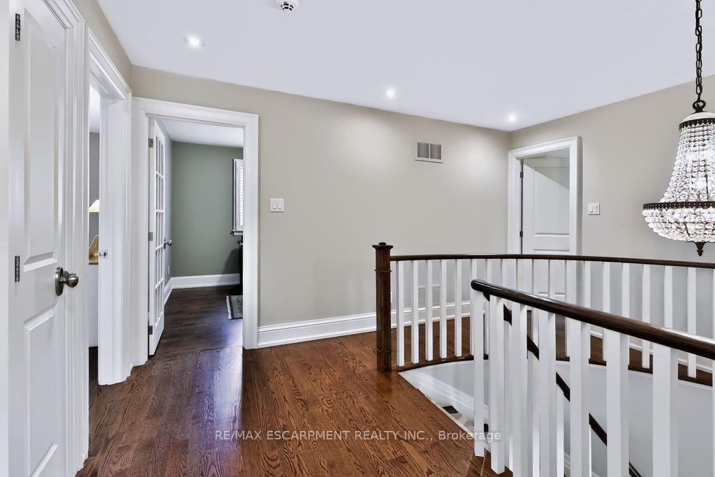 Photo 14 of 1470 Crescent Road, Mississauga, Lorne Park — HOMEH