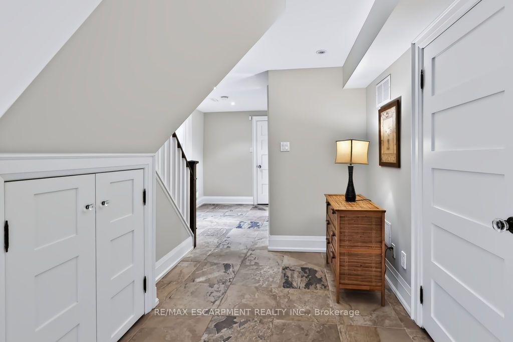 Photo 23 of 1470 Crescent Road, Mississauga, Lorne Park — HOMEH