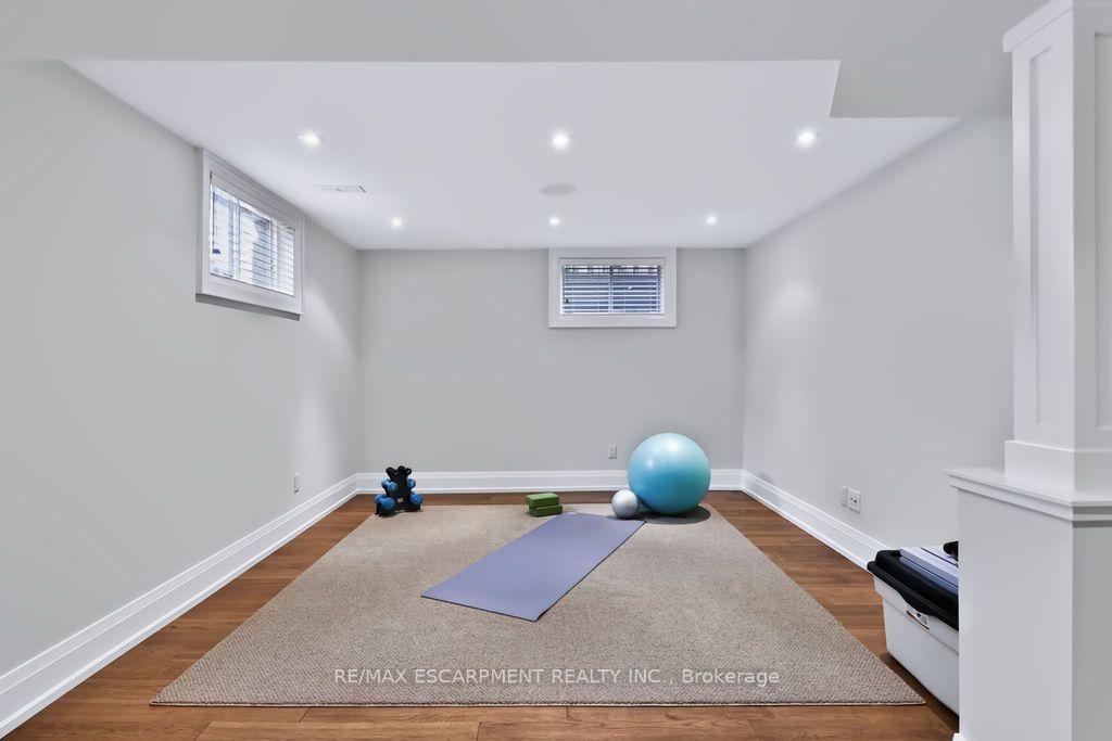 Photo 26 of 1470 Crescent Road, Mississauga, Lorne Park — HOMEH