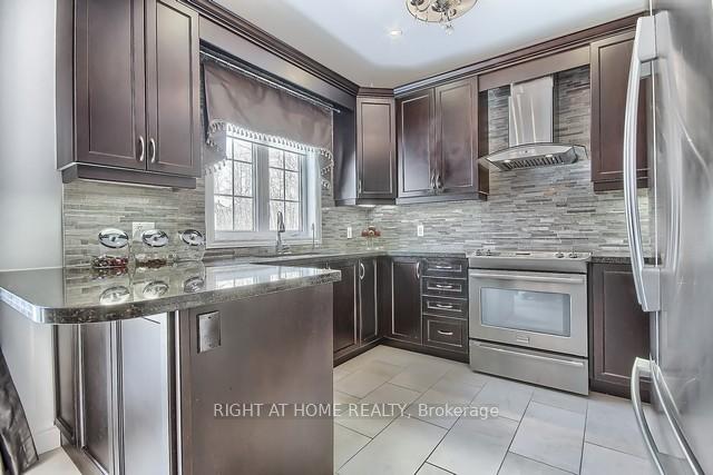 Photo 13 of 154 Peter Rupert Avenue, Vaughan, Patterson — HOMEH