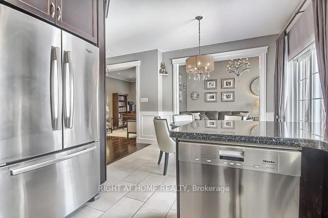 Photo 16 of 154 Peter Rupert Avenue, Vaughan, Patterson — HOMEH