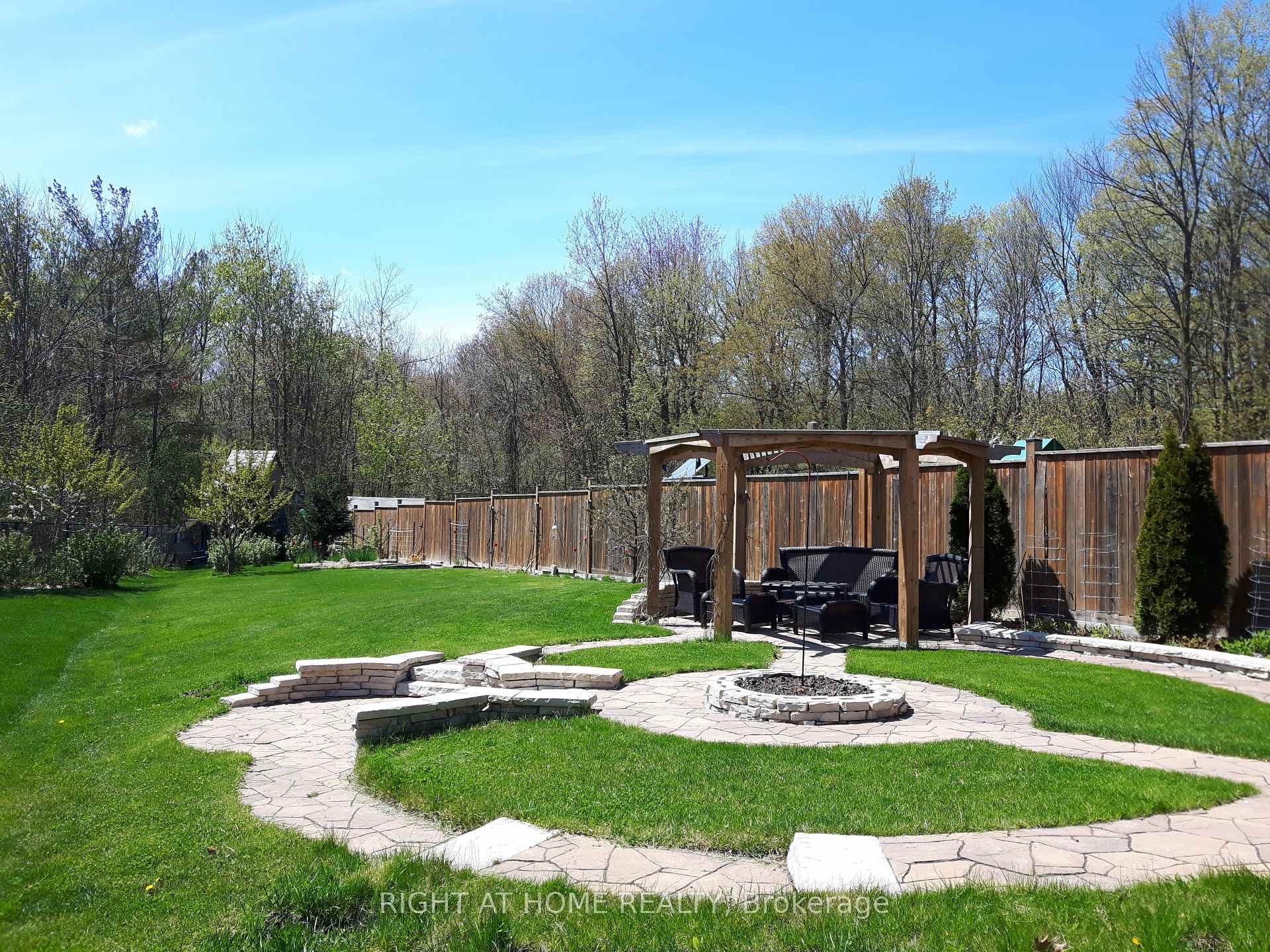 Photo 38 of 154 Peter Rupert Avenue, Vaughan, Patterson — HOMEH