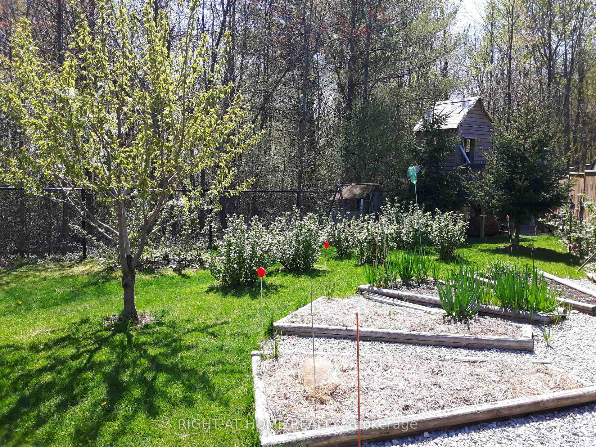 Photo 42 of 154 Peter Rupert Avenue, Vaughan, Patterson — HOMEH