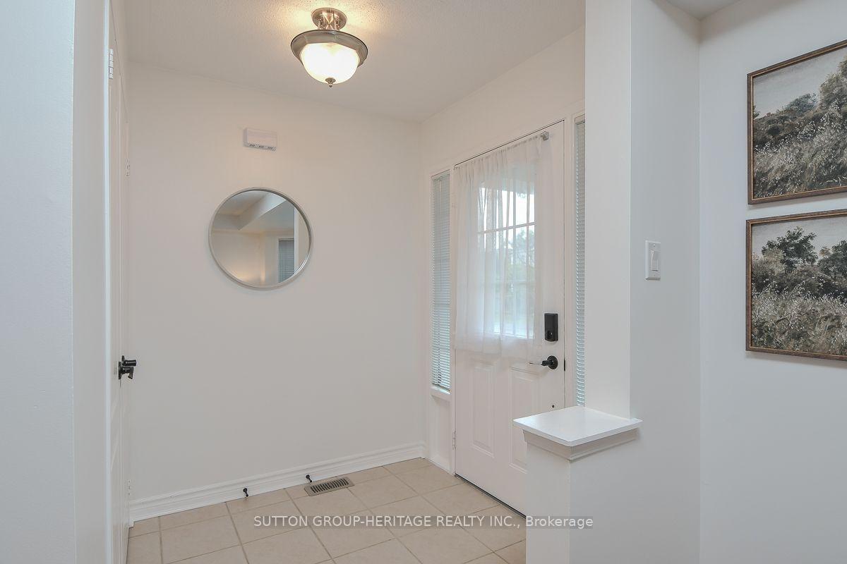 Photo 5 of 918 Audley Road S, Ajax, South East — HOMEH