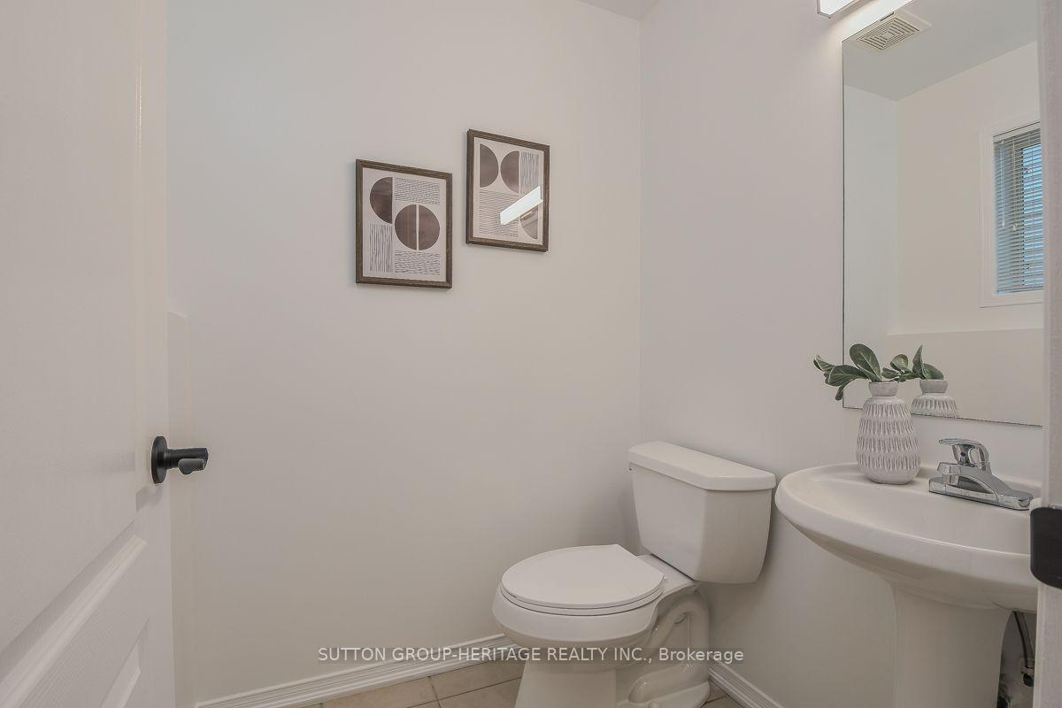 Photo 20 of 918 Audley Road S, Ajax, South East — HOMEH