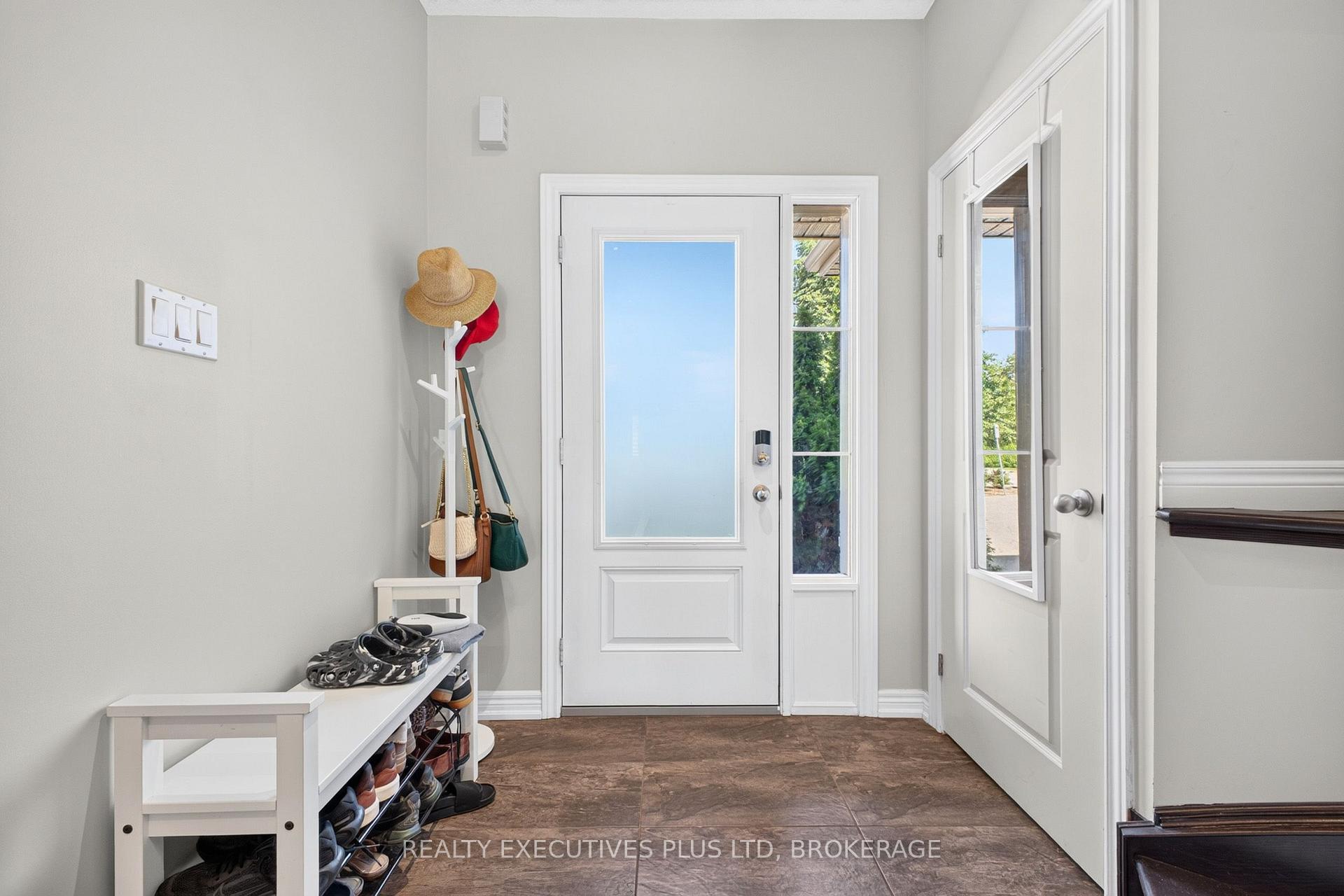 Photo 7 of Unit 9, 43 Kerman Avenue, Grimsby, Grimsby West — HOMEH
