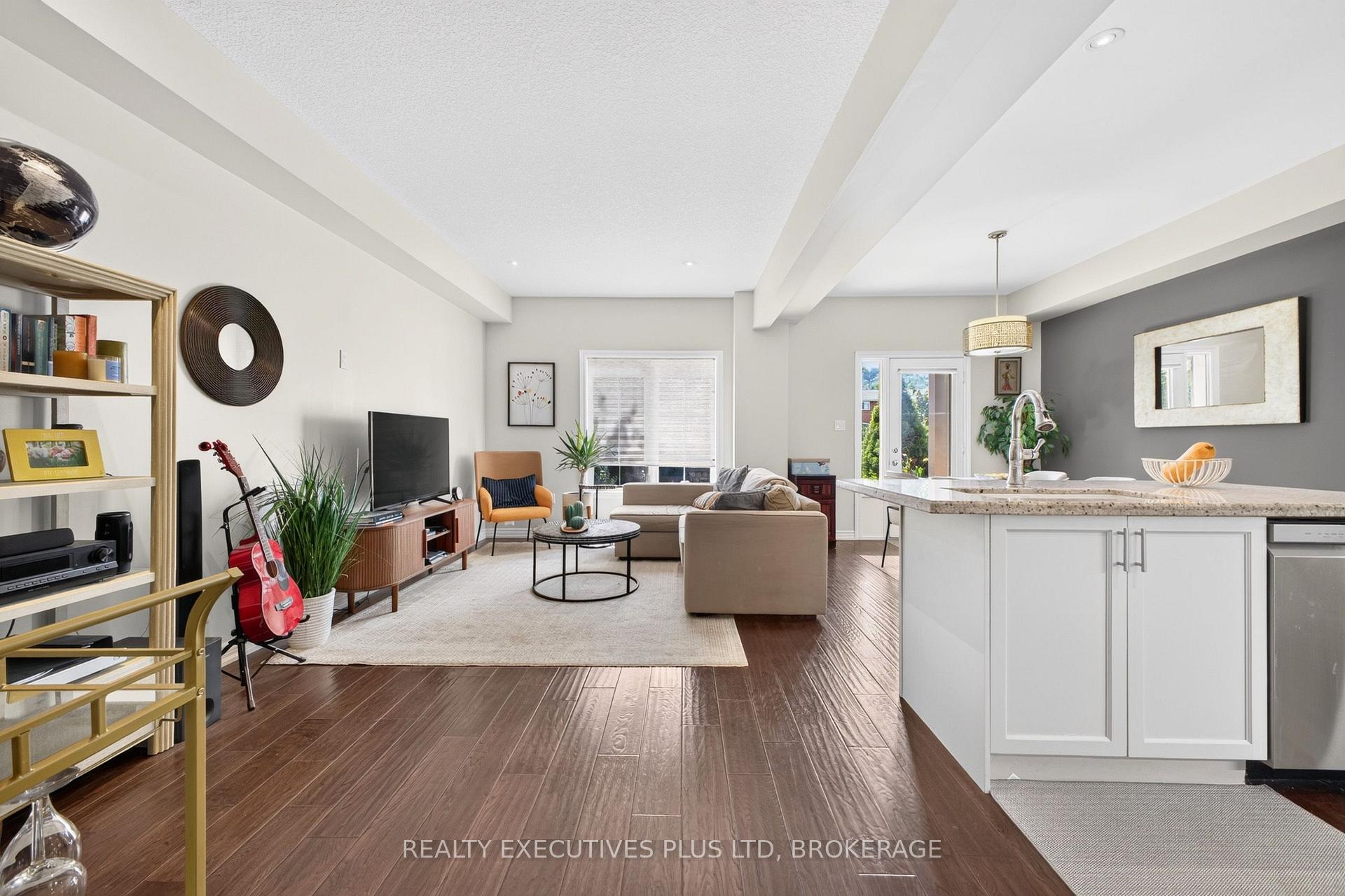 Photo 9 of Unit 9, 43 Kerman Avenue, Grimsby, Grimsby West — HOMEH