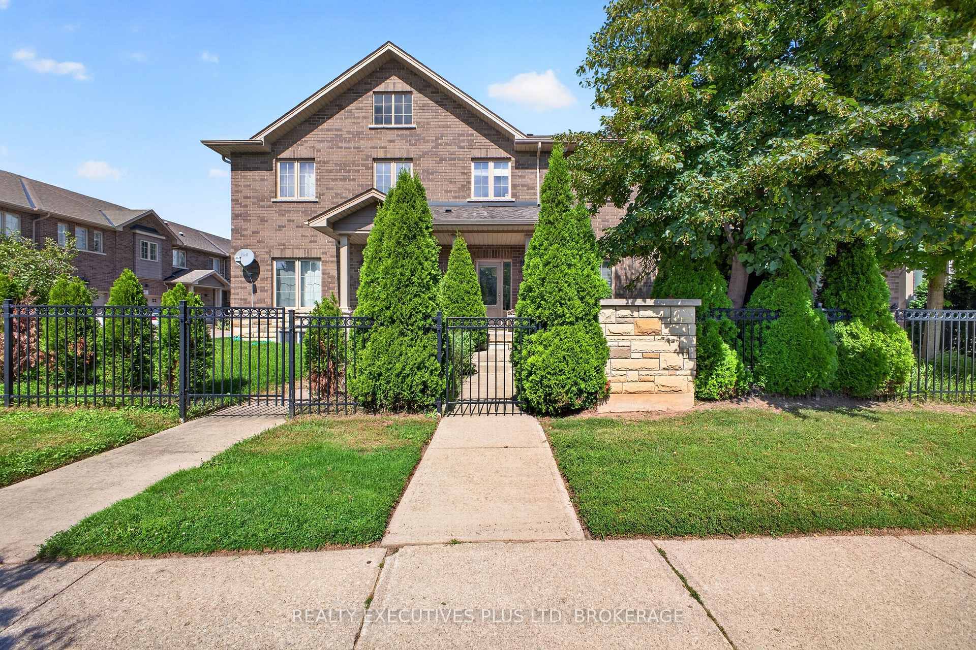 Photo 24 of Unit 9, 43 Kerman Avenue, Grimsby, Grimsby West — HOMEH