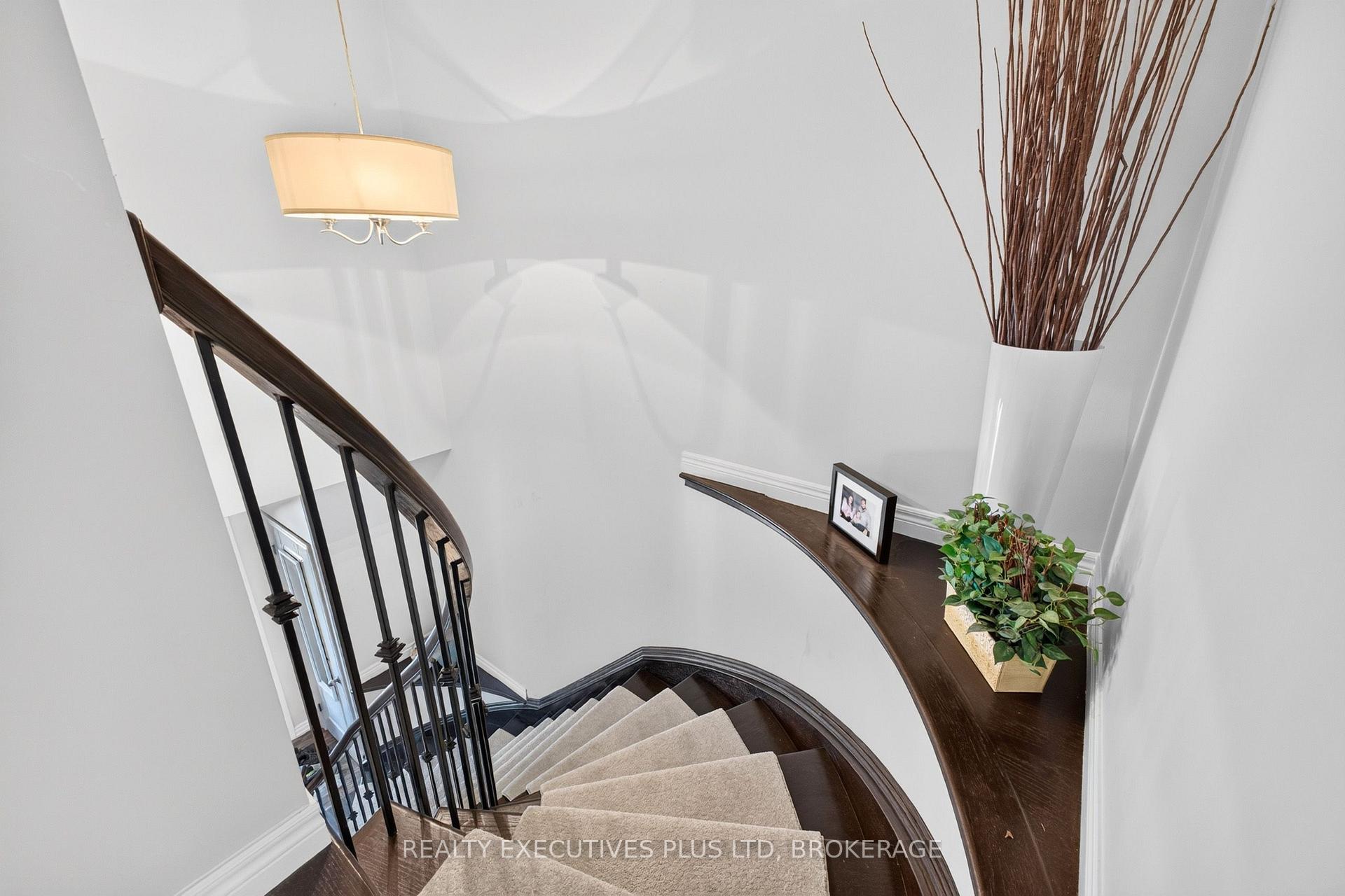 Photo 26 of Unit 9, 43 Kerman Avenue, Grimsby, Grimsby West — HOMEH