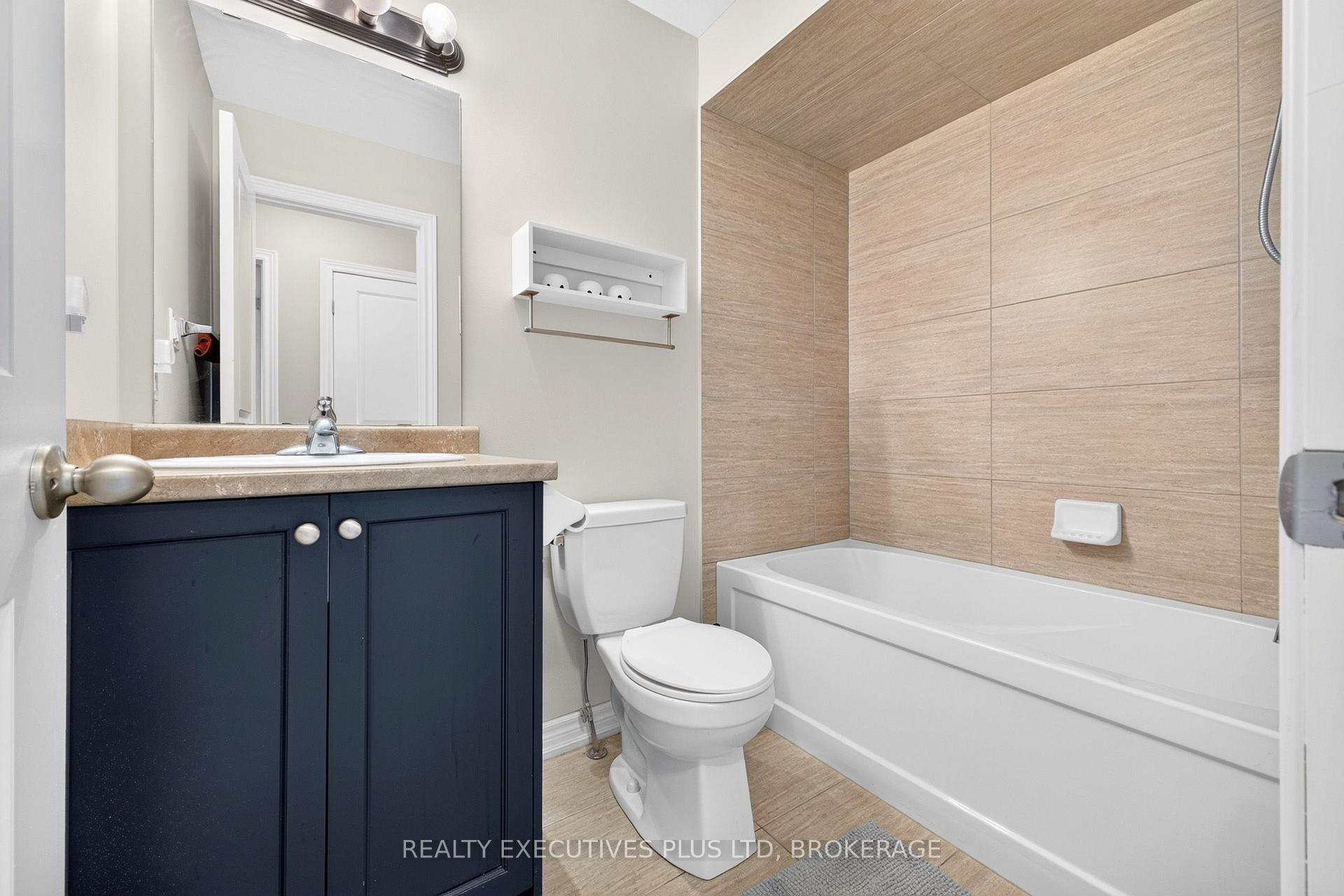Photo 33 of Unit 9, 43 Kerman Avenue, Grimsby, Grimsby West — HOMEH