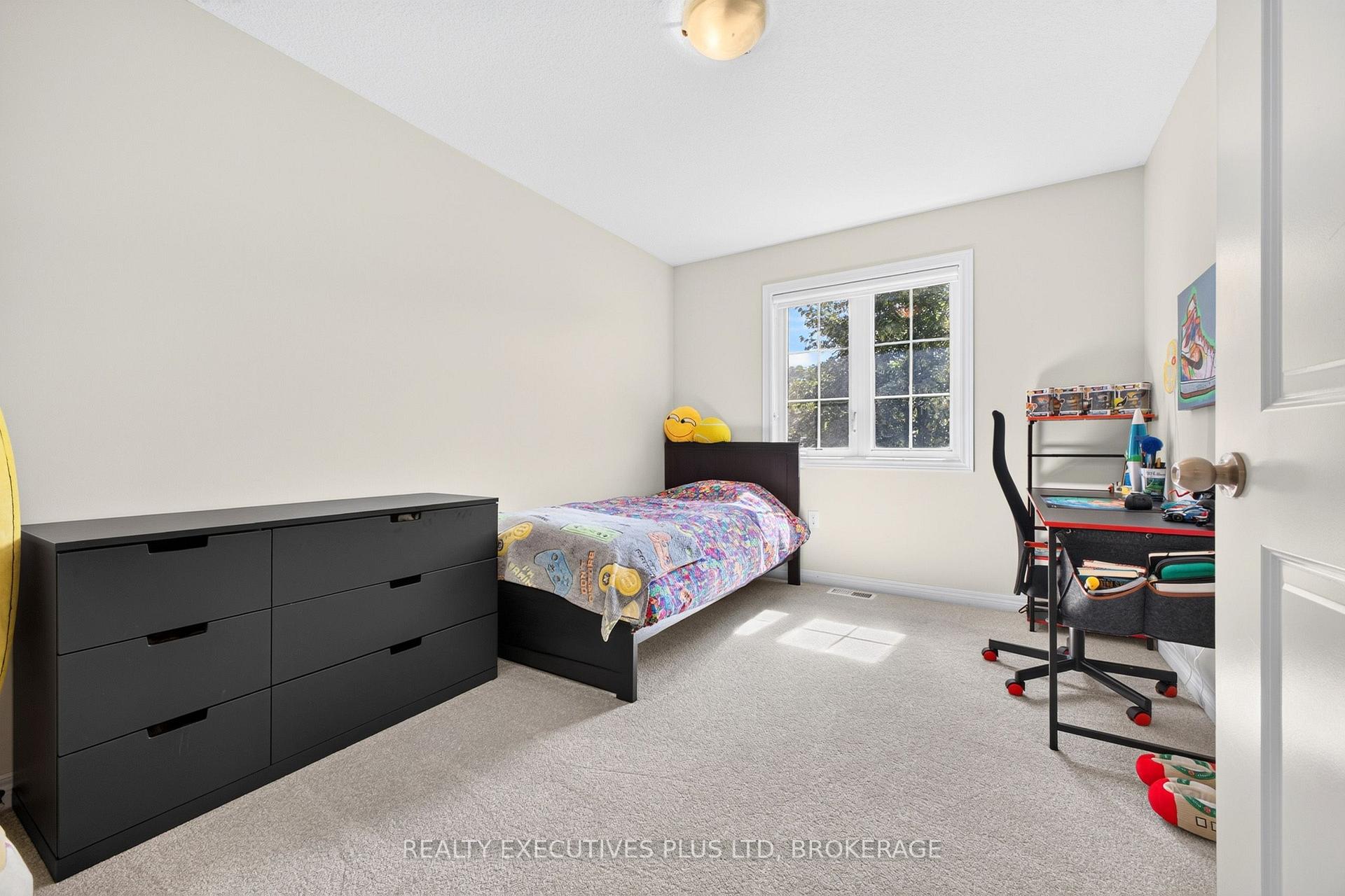 Photo 36 of Unit 9, 43 Kerman Avenue, Grimsby, Grimsby West — HOMEH