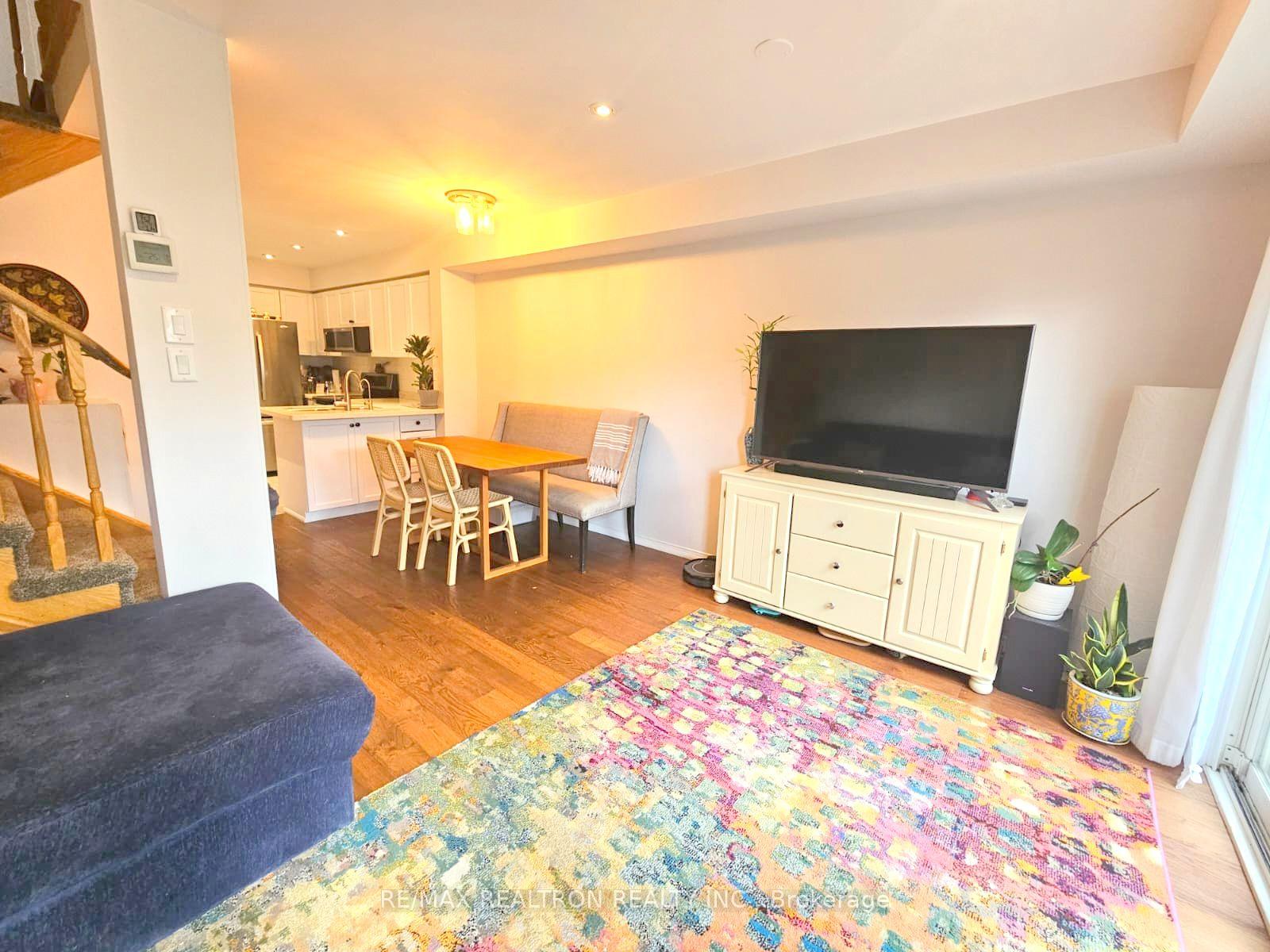 Photo 4 of Unit Main&2nd, 35 Lodgeway Drive, Vaughan, Rural Vaughan — HOMEH