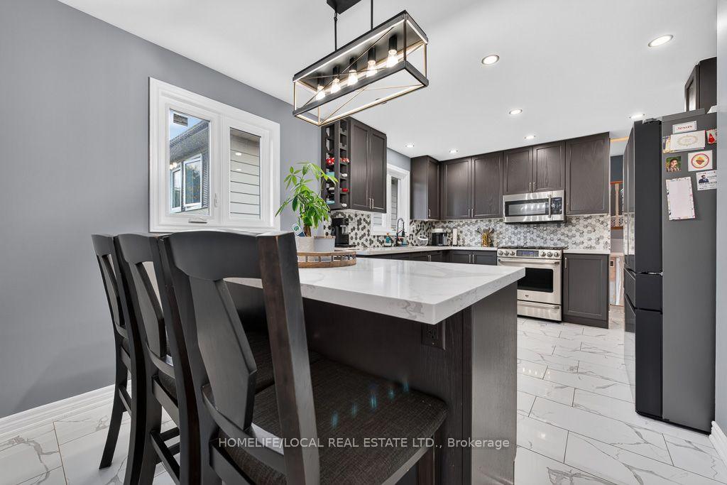 Photo 9 of 4 Martindale Crescent, Brampton, Brampton West — HOMEH