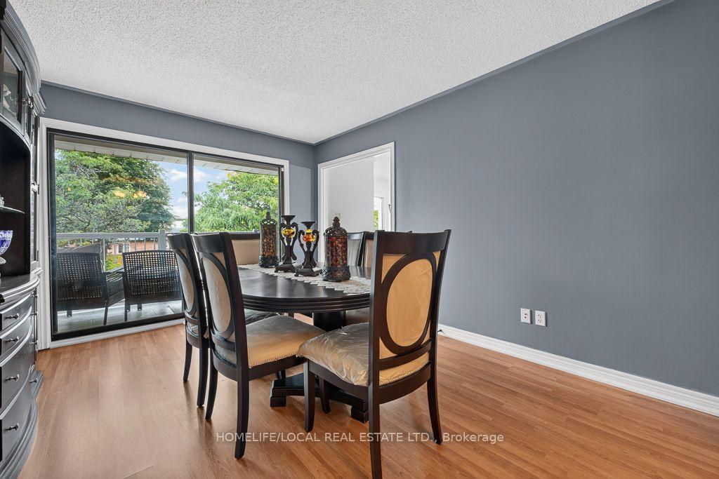 Photo 13 of 4 Martindale Crescent, Brampton, Brampton West — HOMEH
