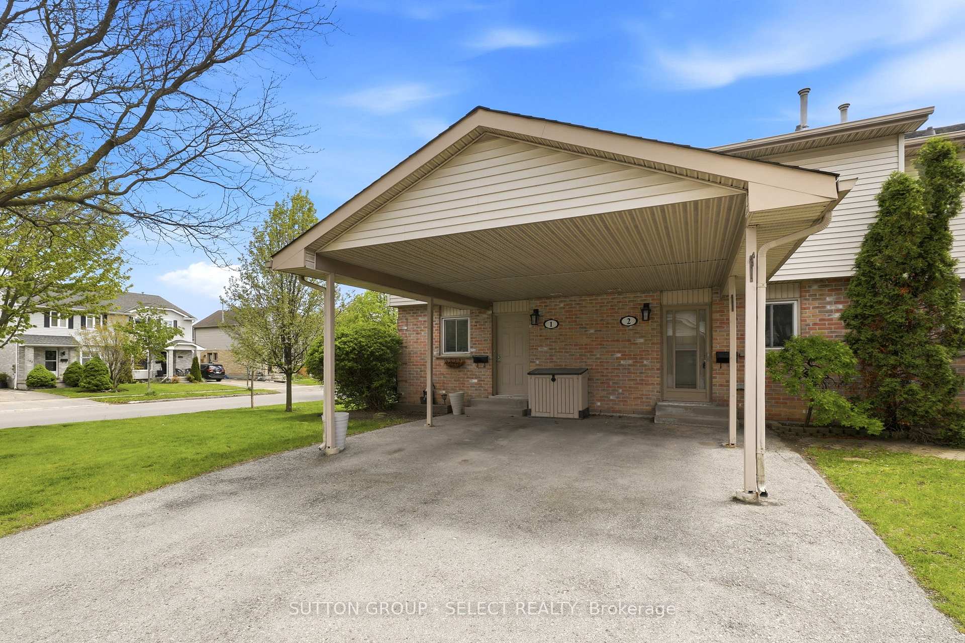 Photo 2 of Unit 1, 151 Bonaventure Drive, London, East I — HOMEH