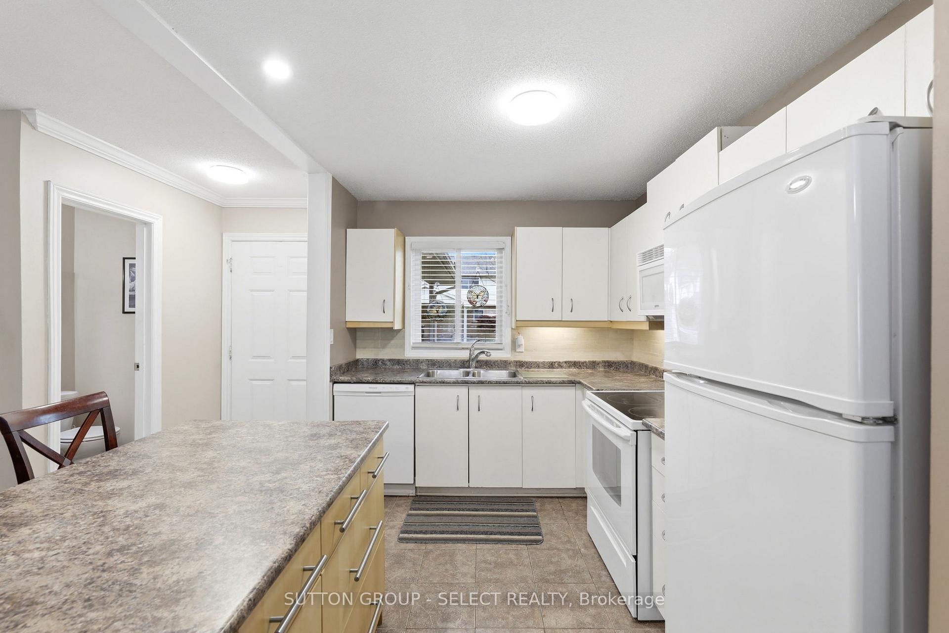 Photo 9 of Unit 1, 151 Bonaventure Drive, London, East I — HOMEH