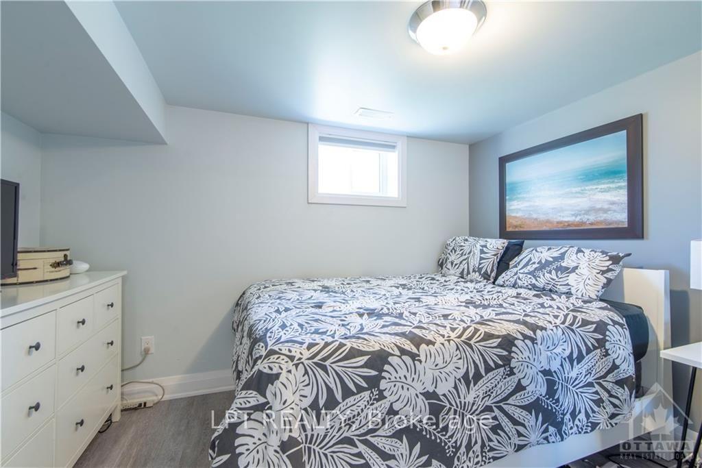 Photo 9 of Unit 2, 658 Sherbourne Road, Ottawa, Carlingwood — HOMEH