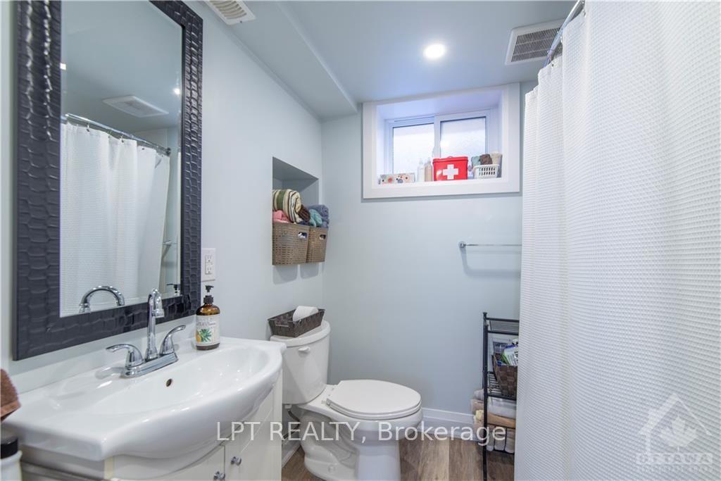 Photo 12 of Unit 2, 658 Sherbourne Road, Ottawa, Carlingwood — HOMEH